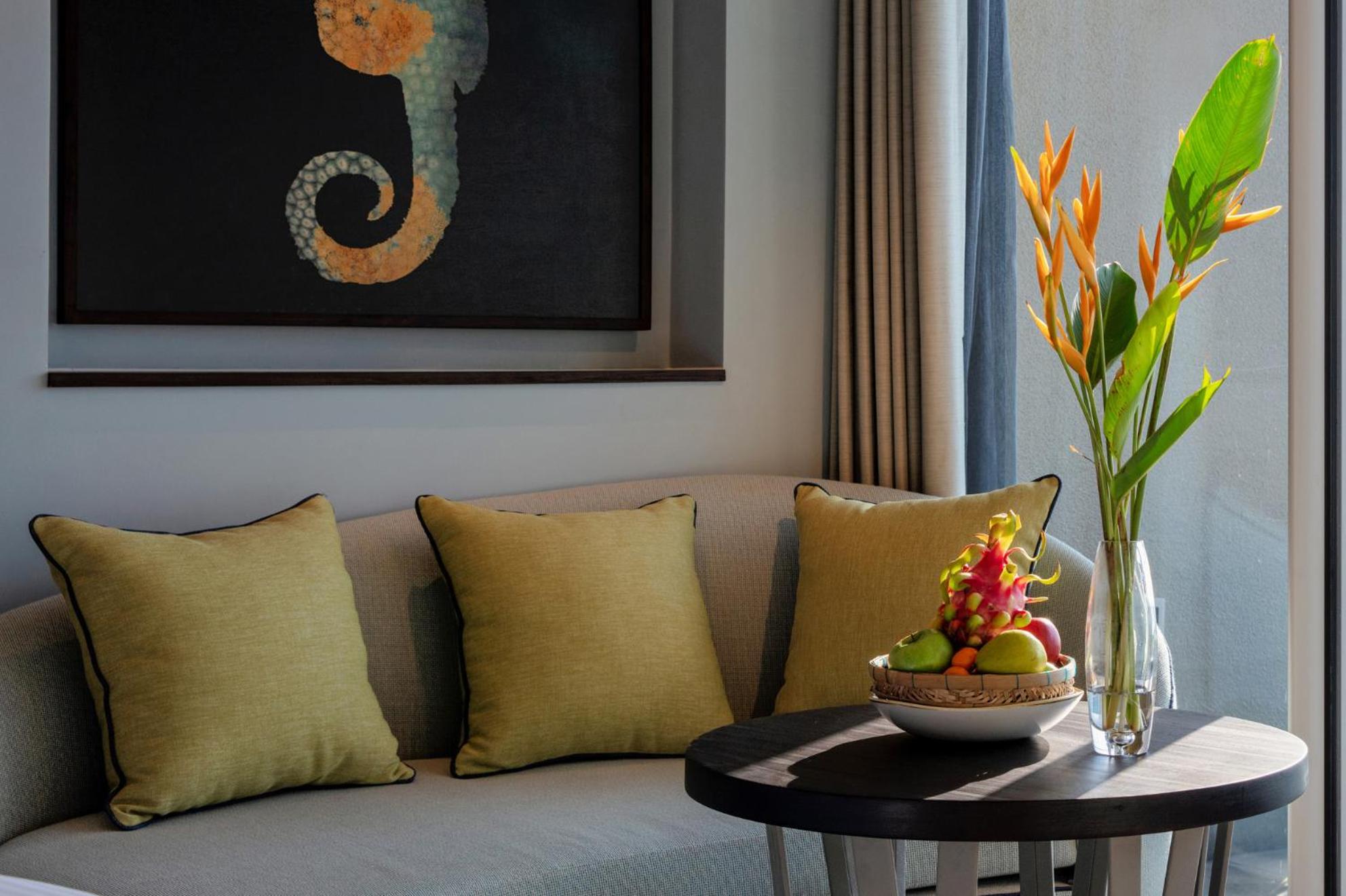 Premium Deluxe Room with Ocean View - Photo 4