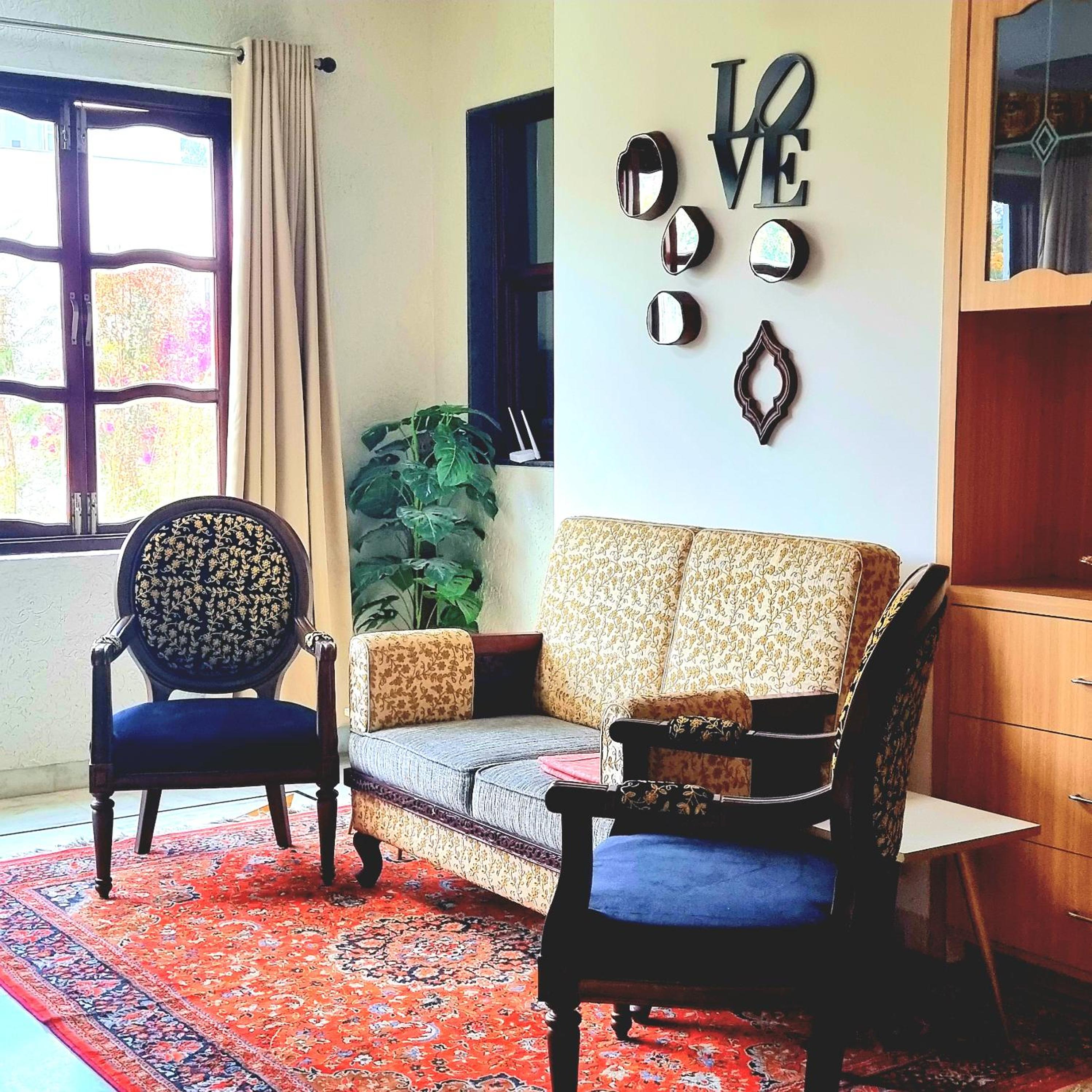Executive Suite - Photo 6