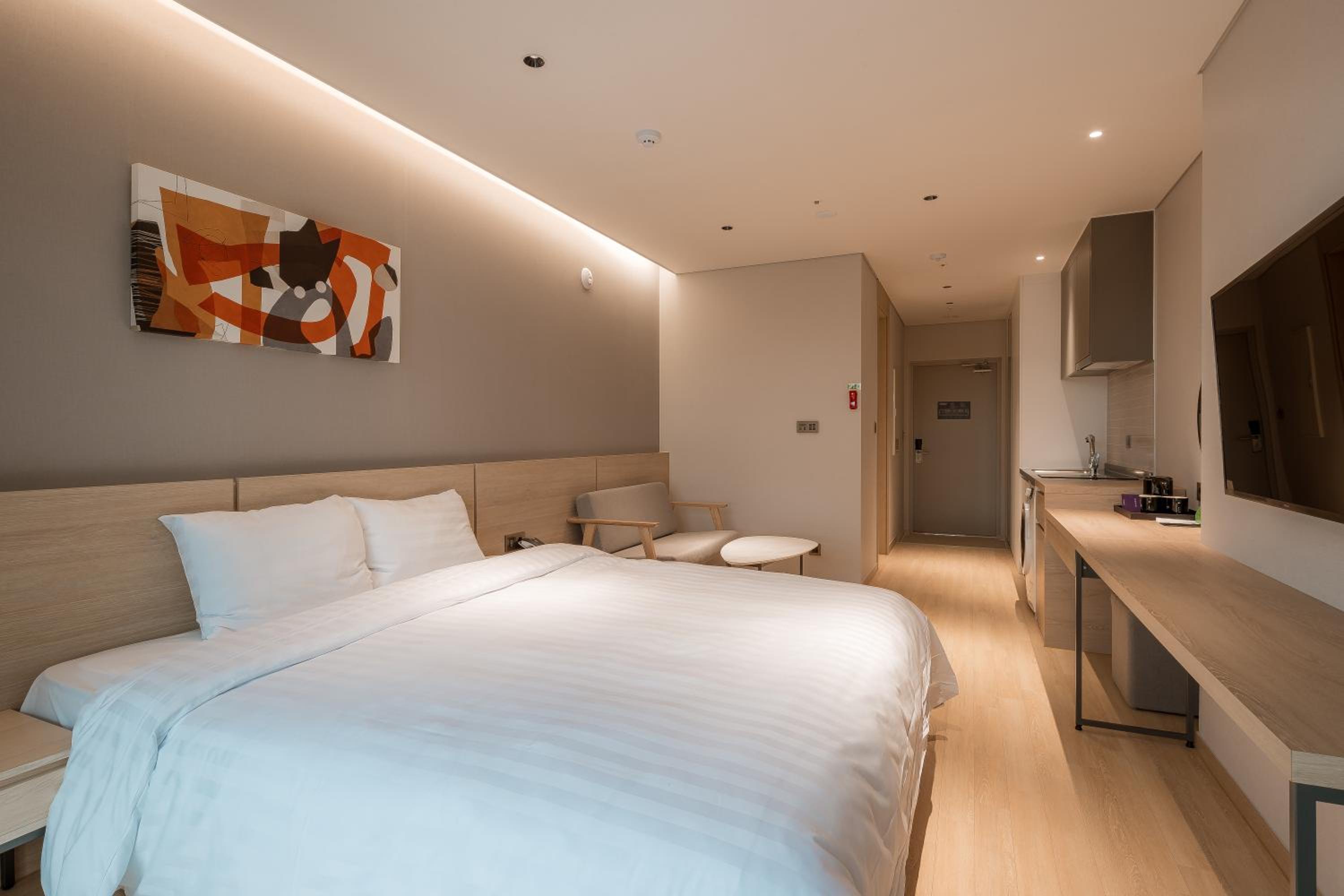 Standard Double Room - Photo 2