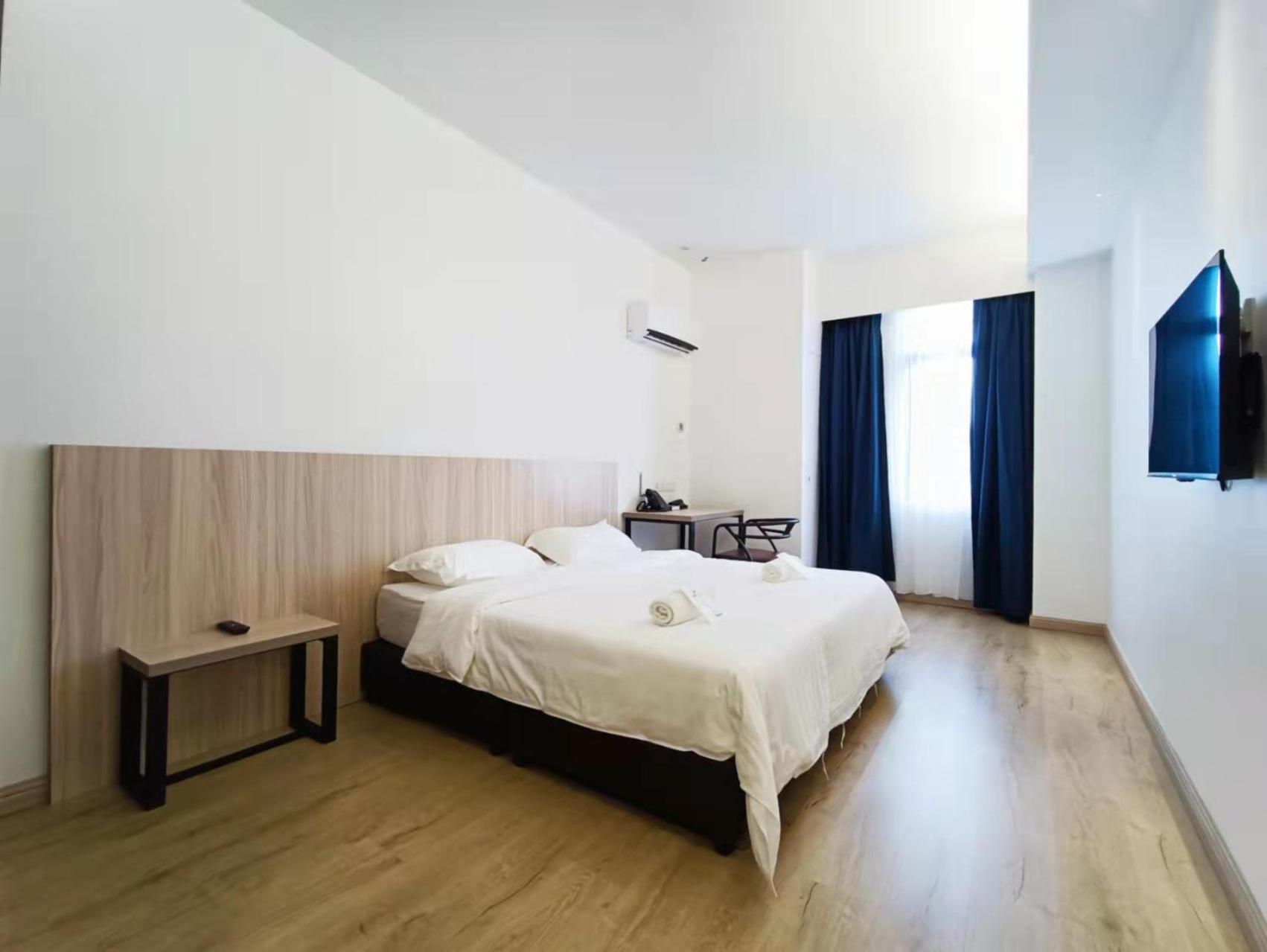 Superior King Room photo 1