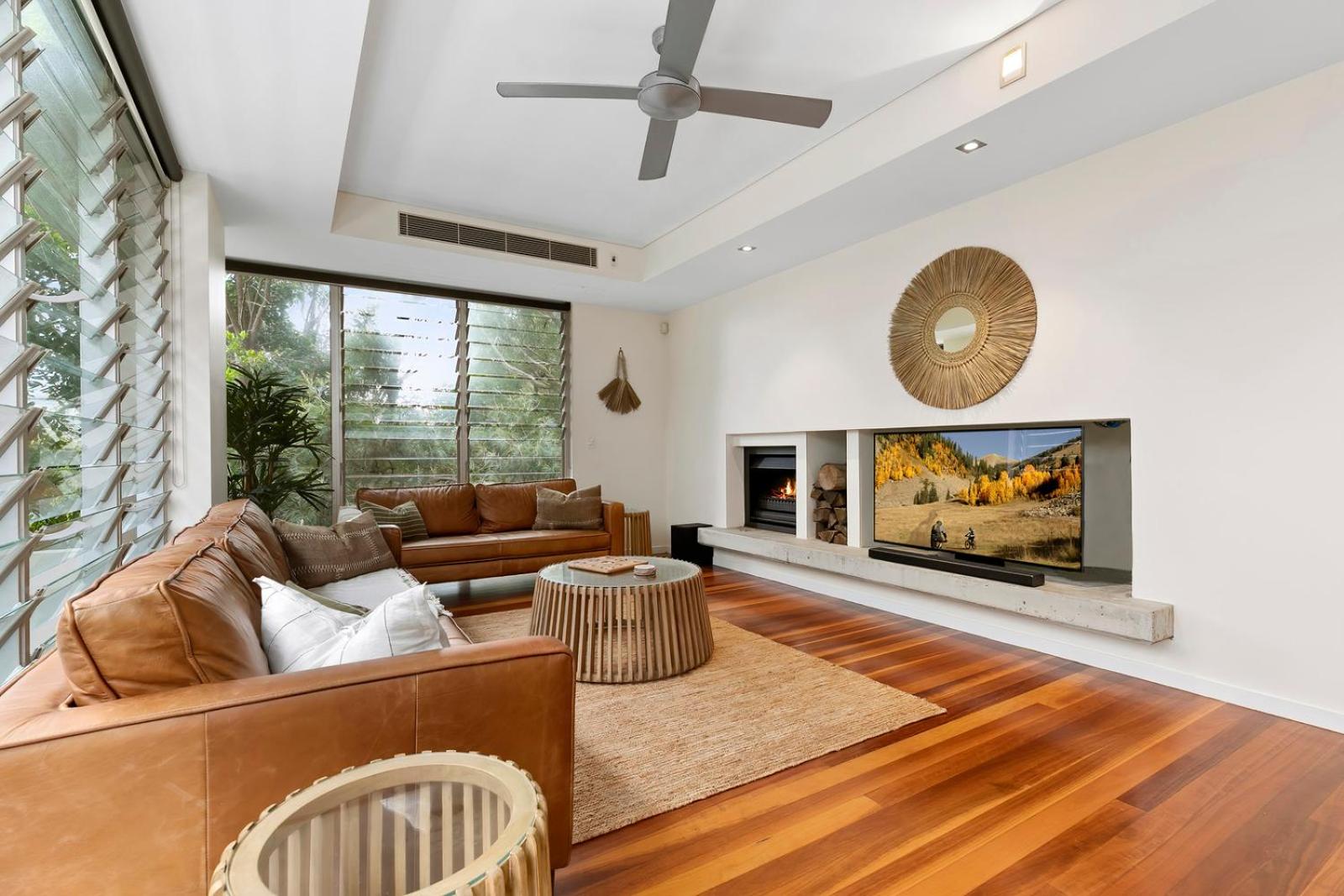 Three-Bedroom House photo 1