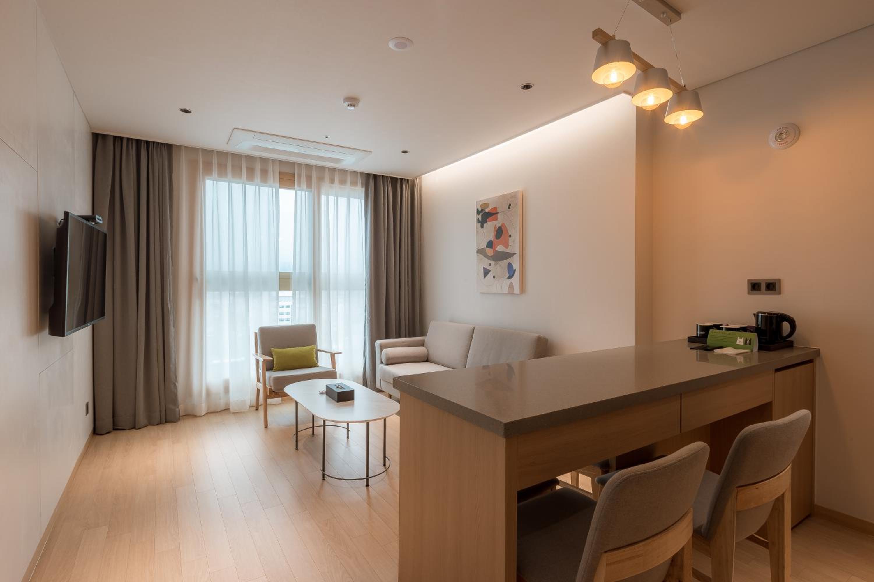 Superior Double Room (Two Rooms) - Photo 9