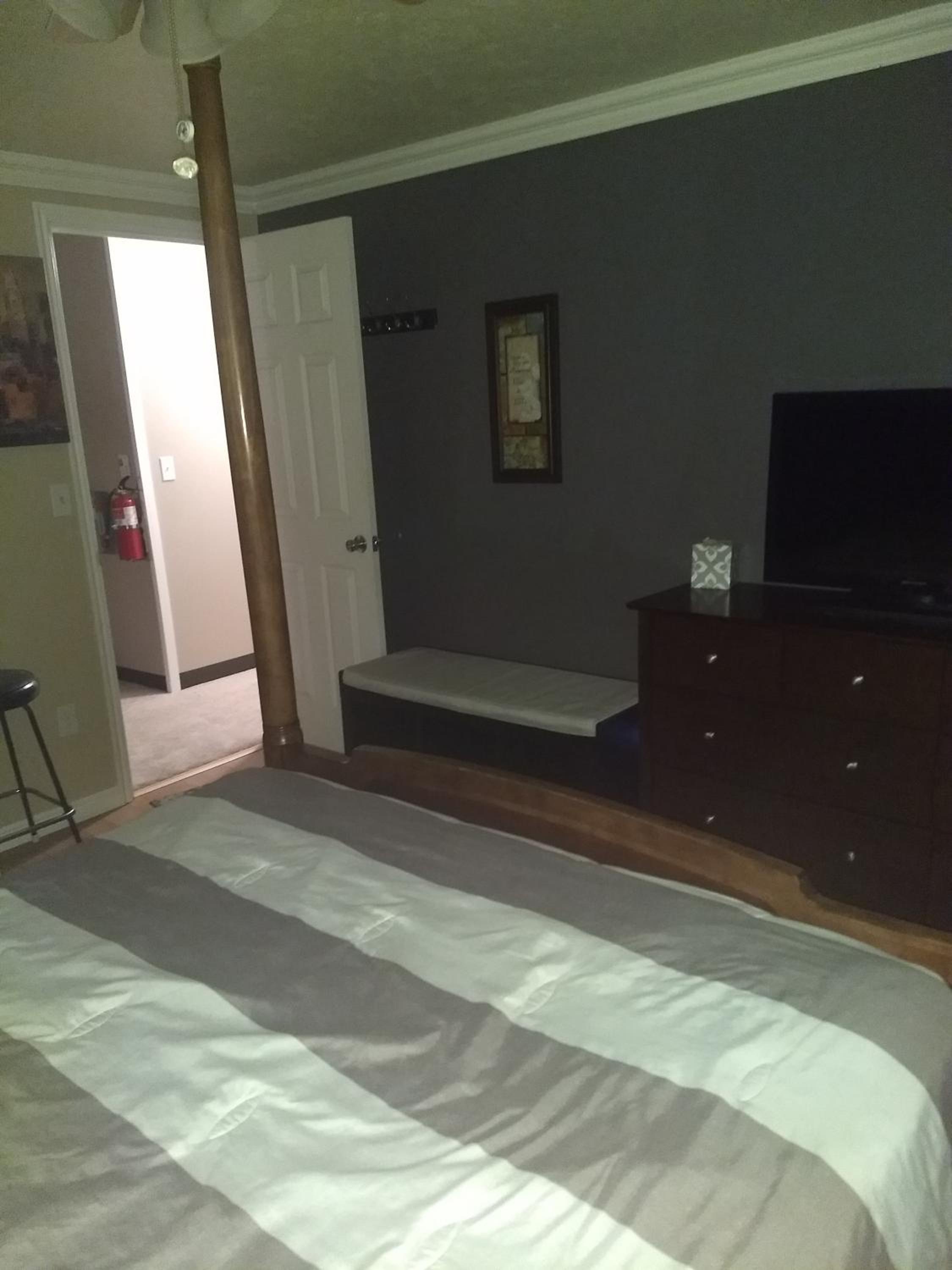 Deluxe Queen Room - Photo 4