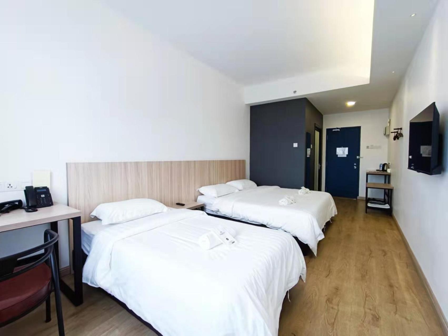 Superior Triple Room - Photo 2