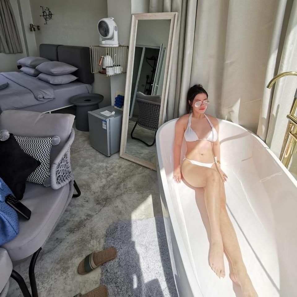 King Room with Spa Bath - Photo 11