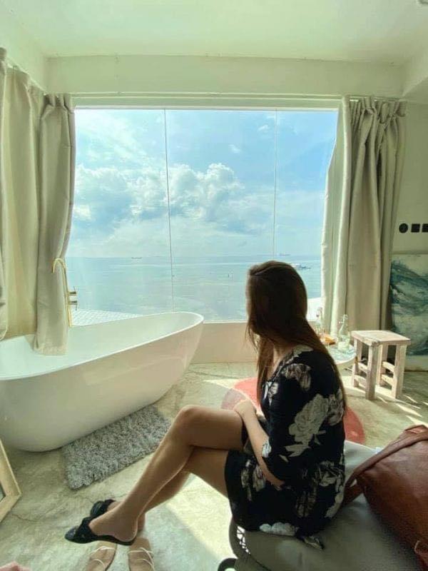 King Room with Spa Bath - Photo 8