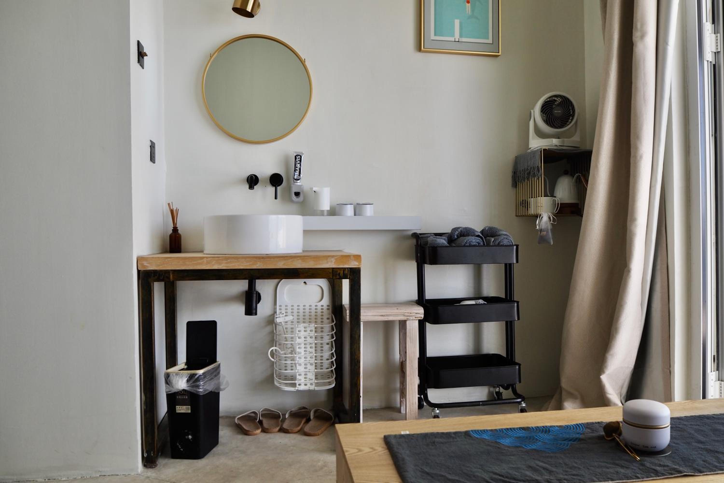 Standard Double Room - Photo 8