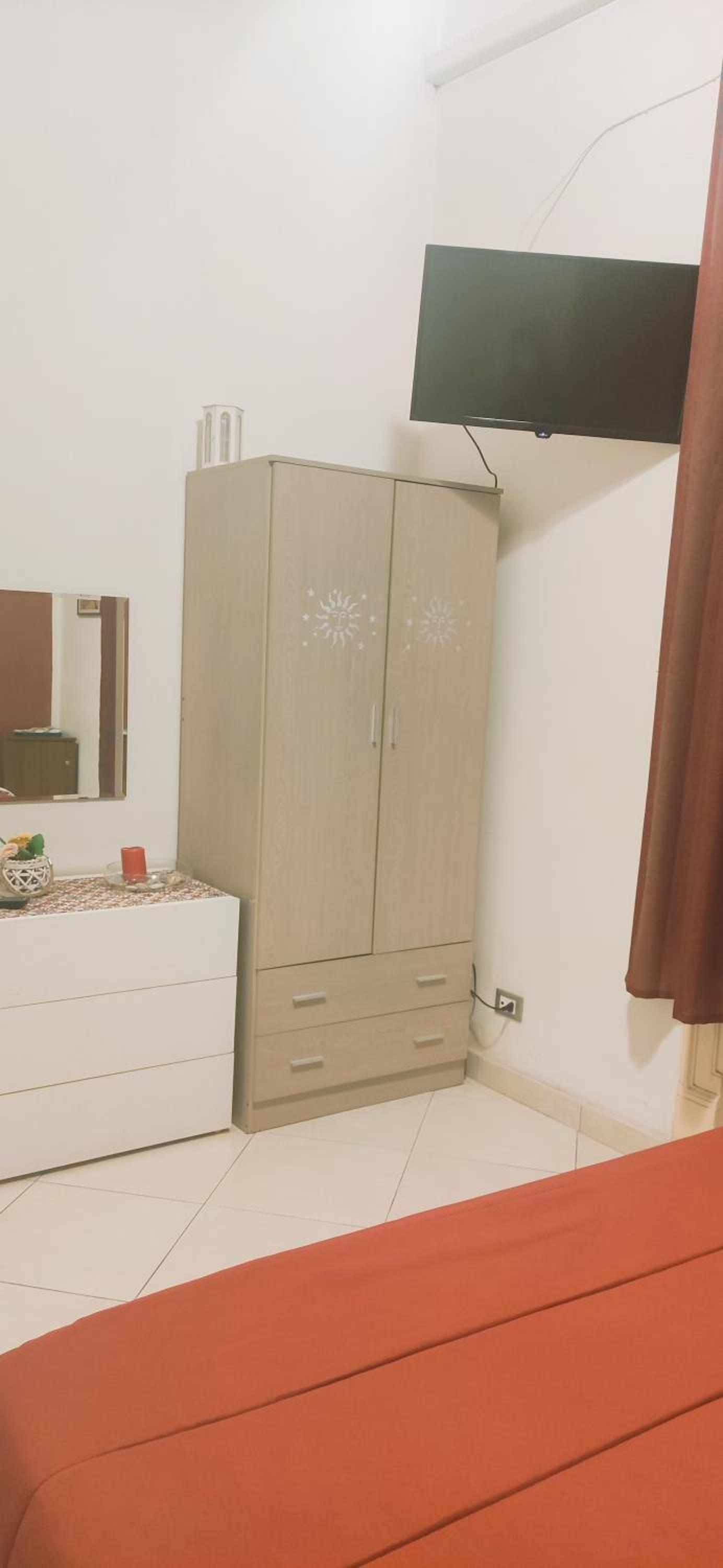 Deluxe Double or Twin Room - Photo 8