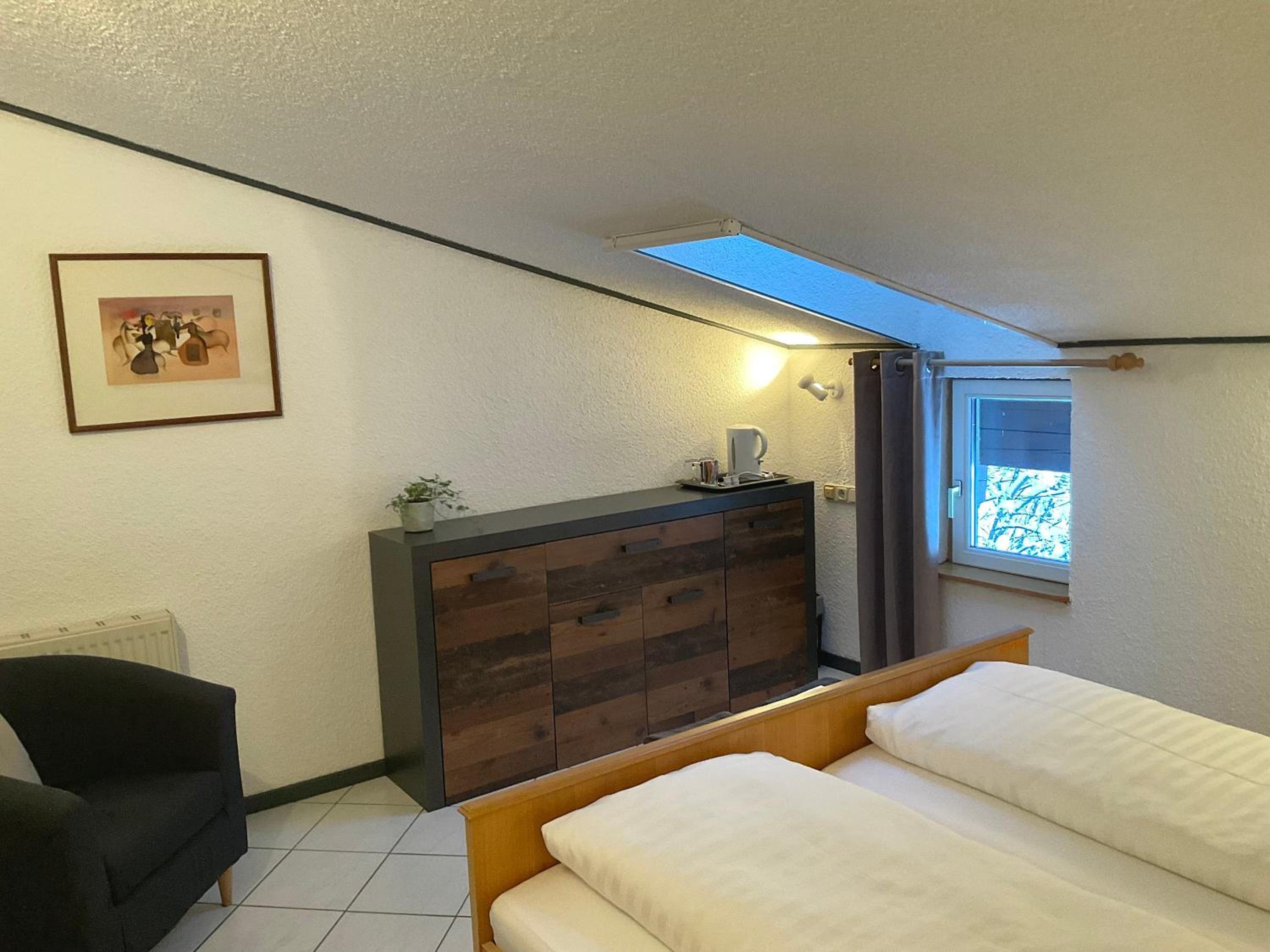 Standard Double Room - Photo 6