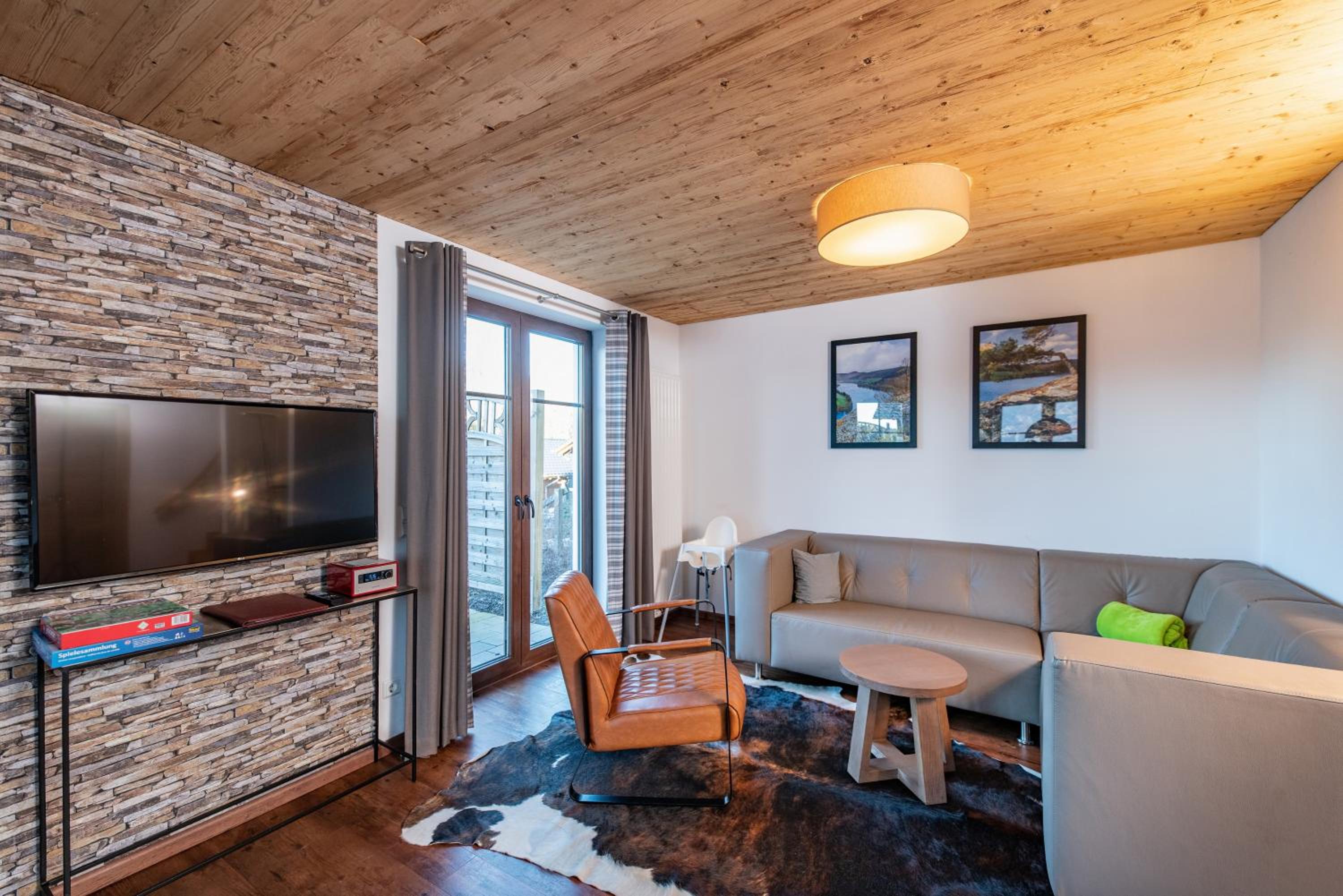 Three-Bedroom Chalet with Sauna photo 3