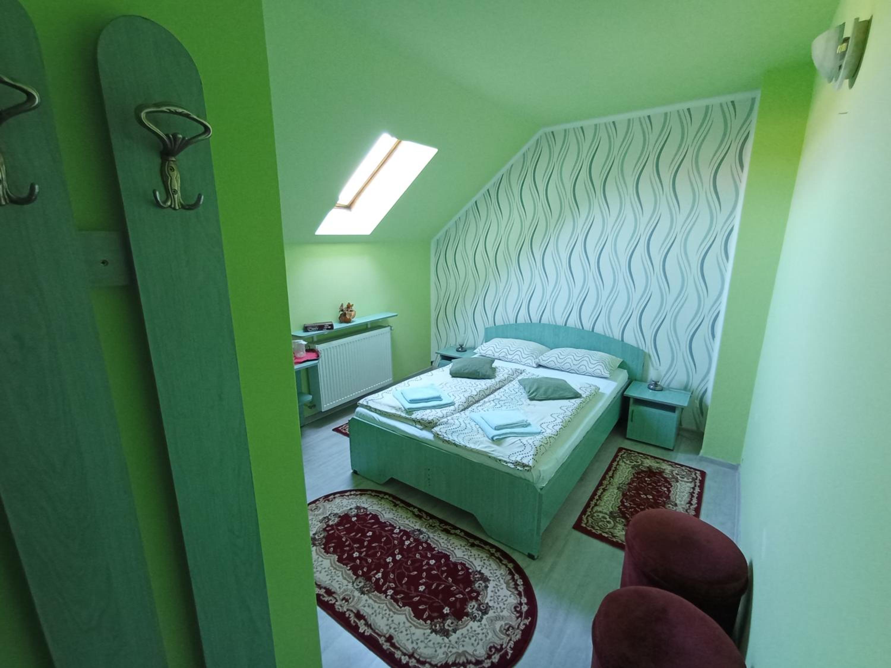 Double Room - Photo 4