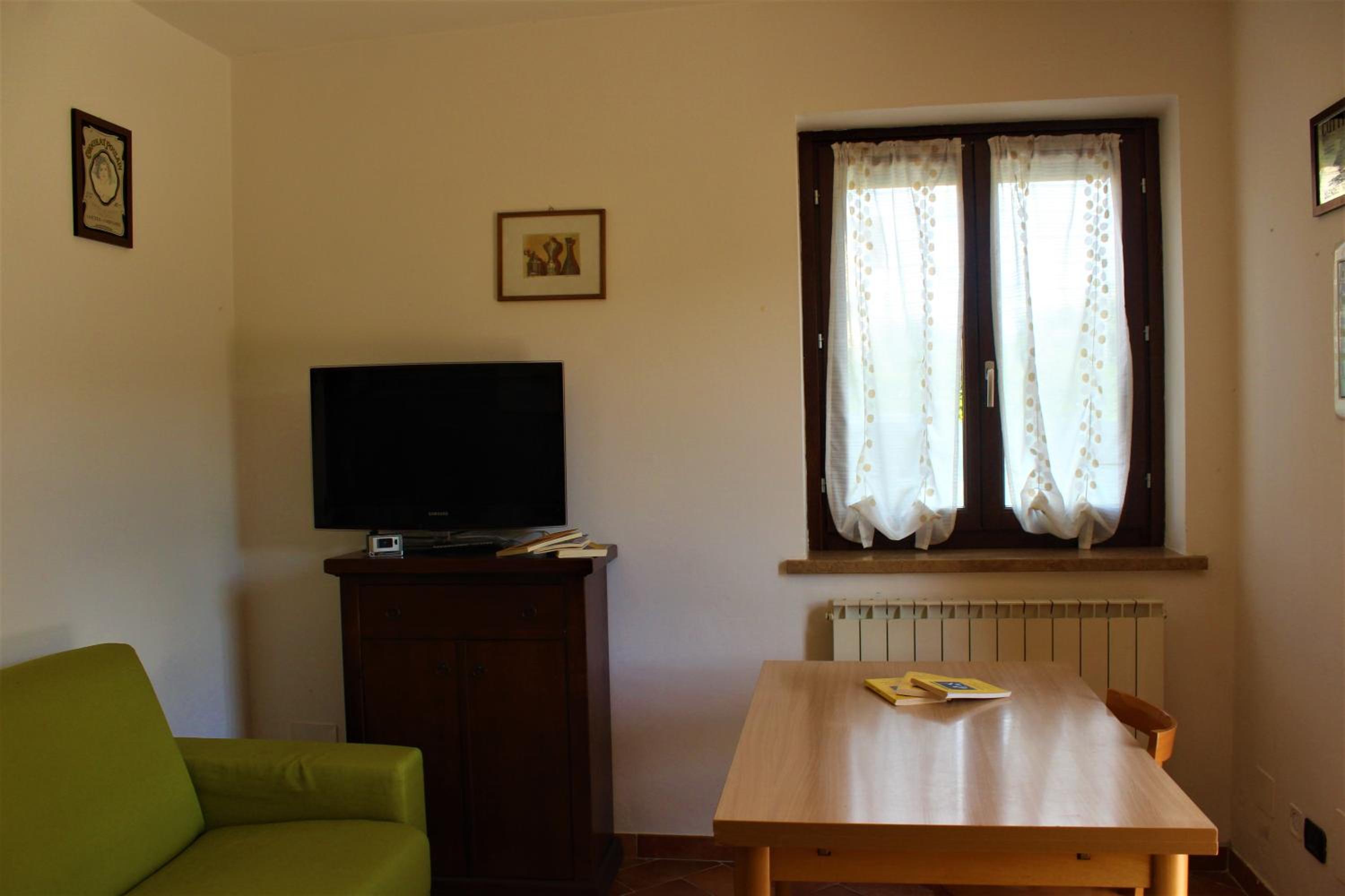 One-Bedroom Apartment - Photo 10