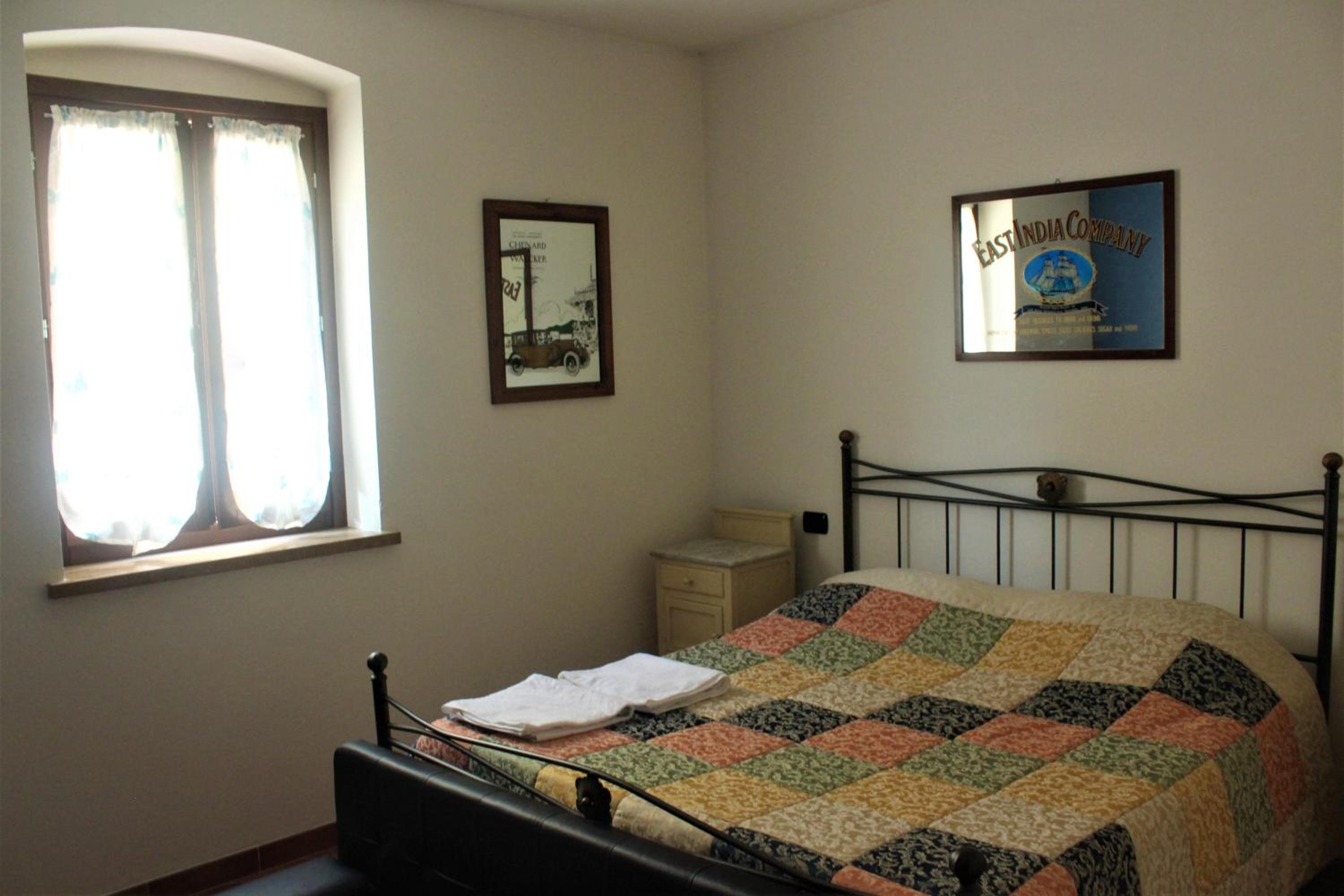 One-Bedroom Apartment - Photo 14