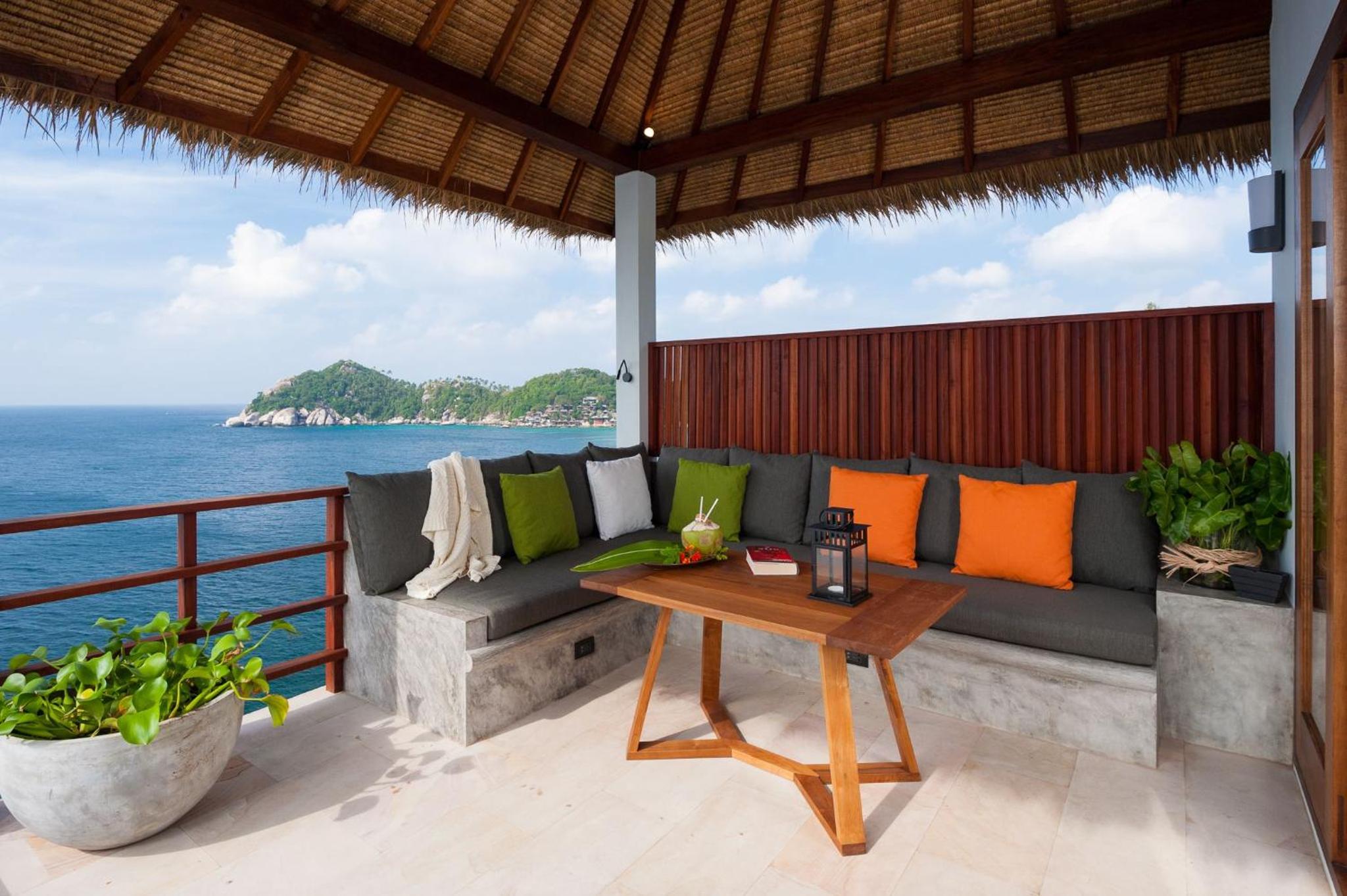 C23D - Two Bedroom Pool Villa With Seafront - Photo 4