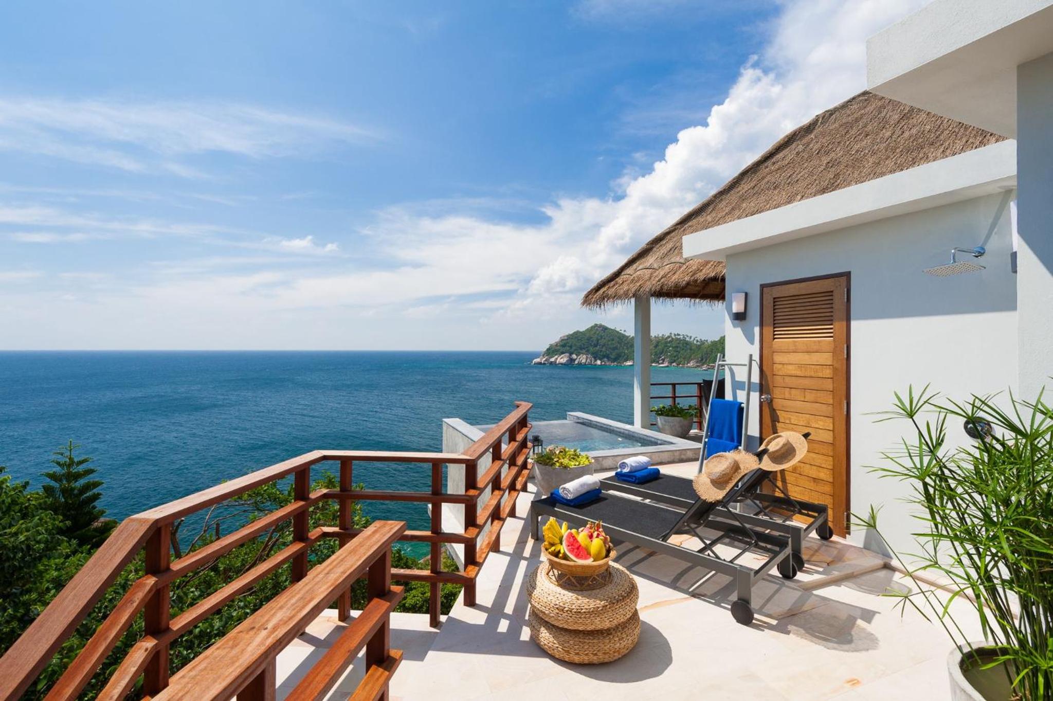 C23D - Two Bedroom Pool Villa With Seafront - Photo 3