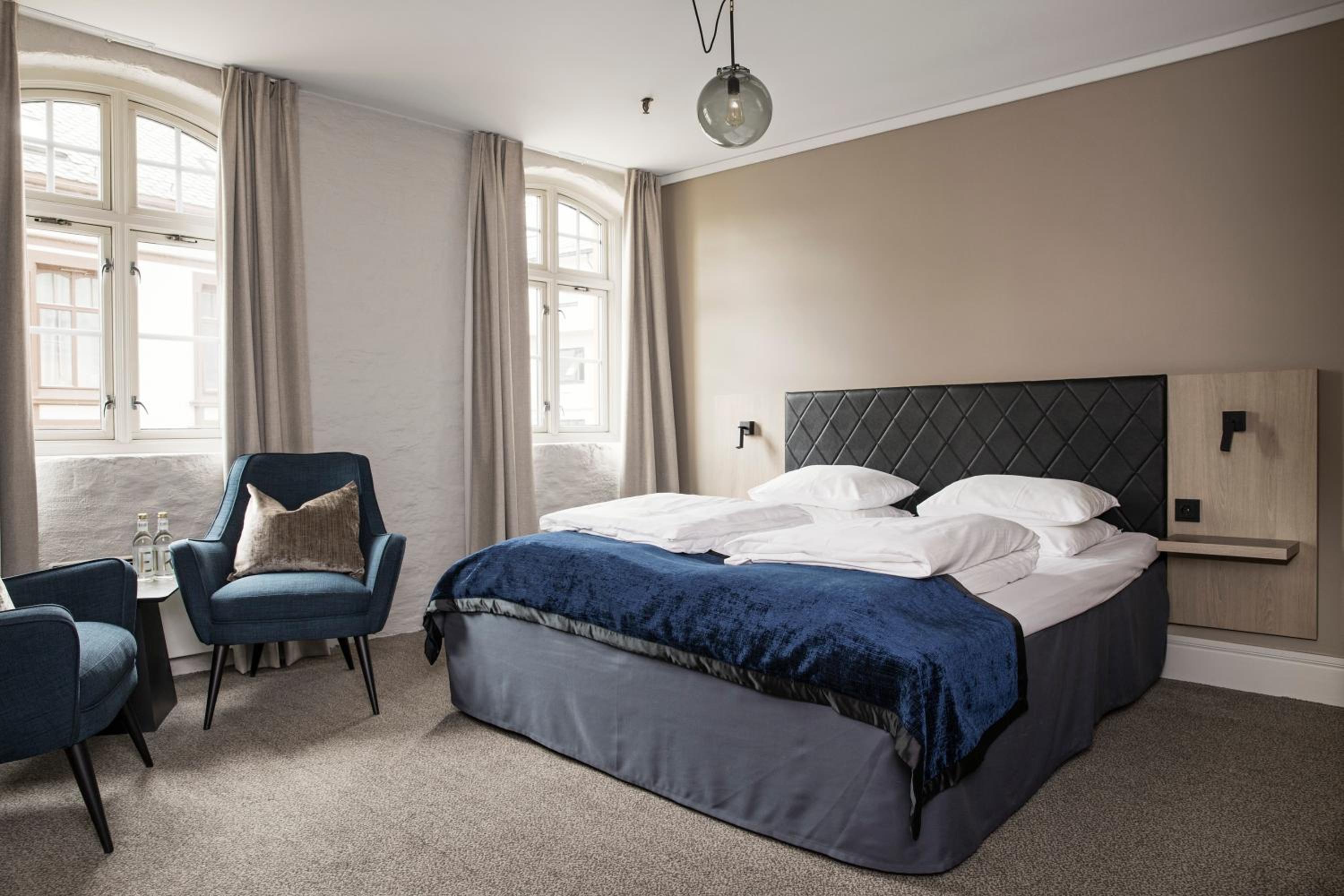 Standard Double Room - Photo 4
