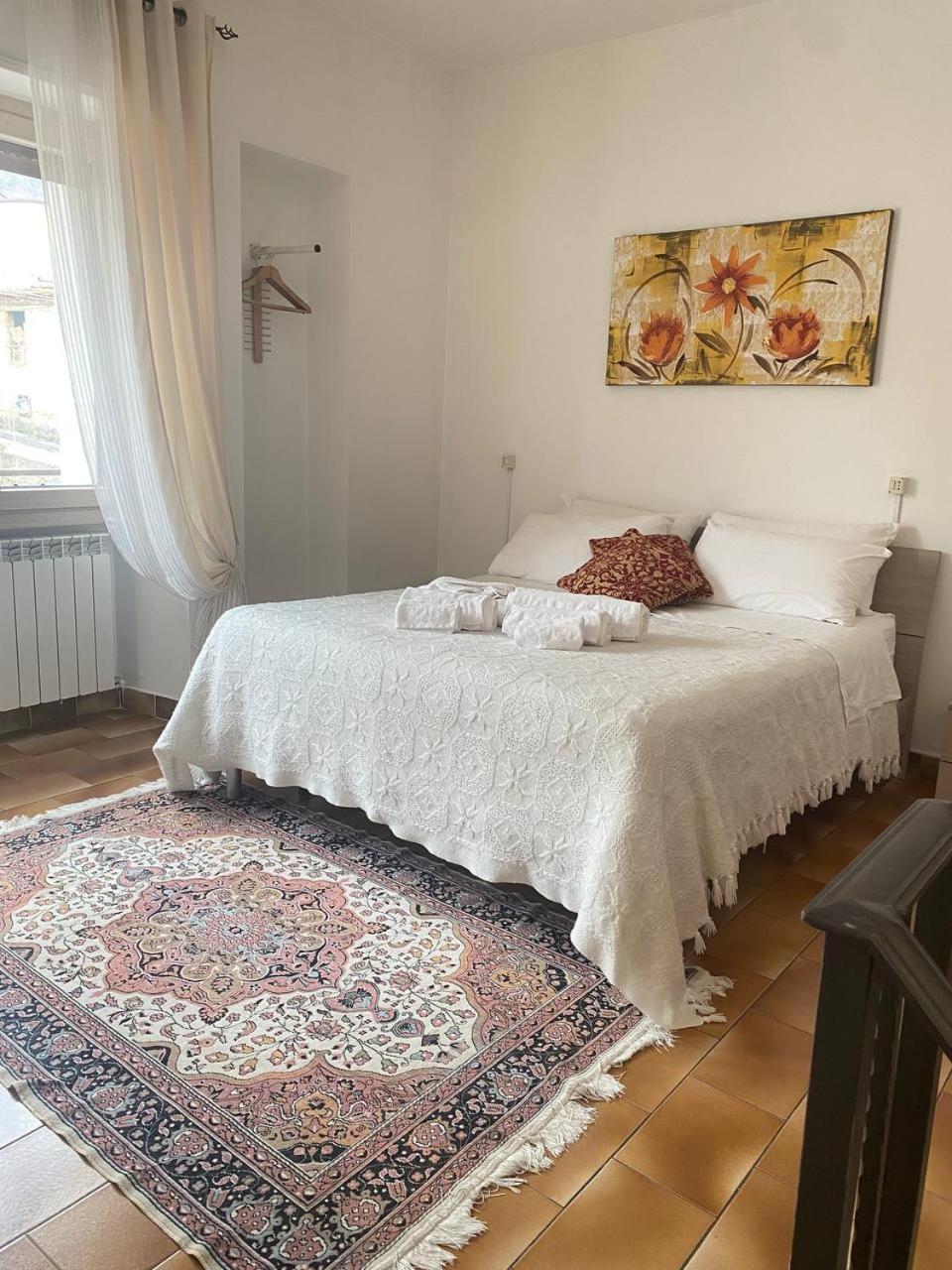 One-Bedroom House - Photo 6