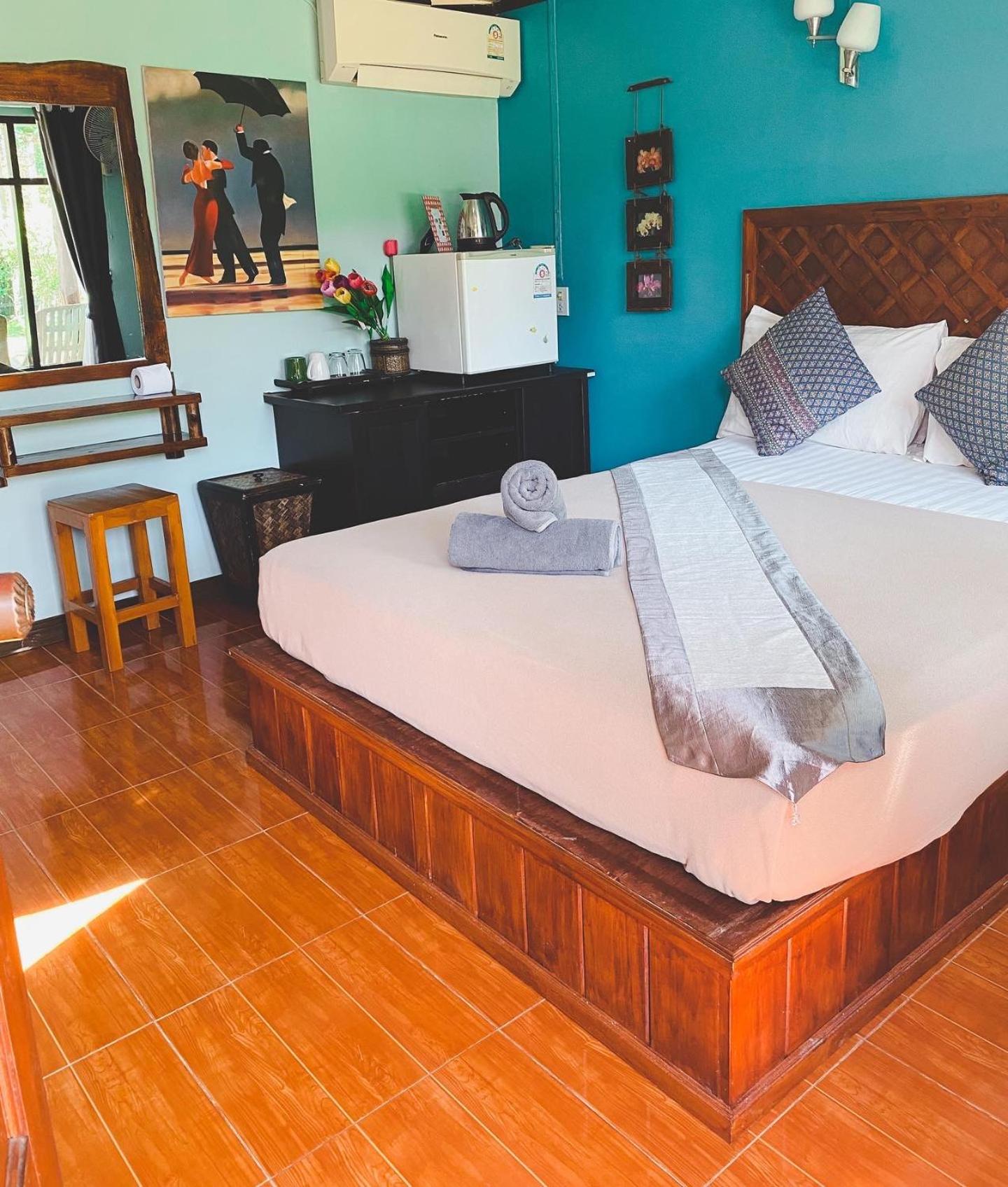 Deluxe Double or Twin room with AC photo 3