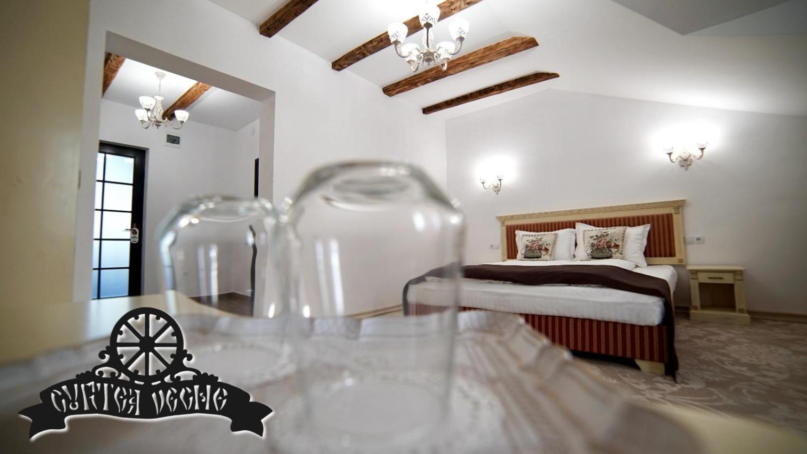 Standard Double Room - Photo 8
