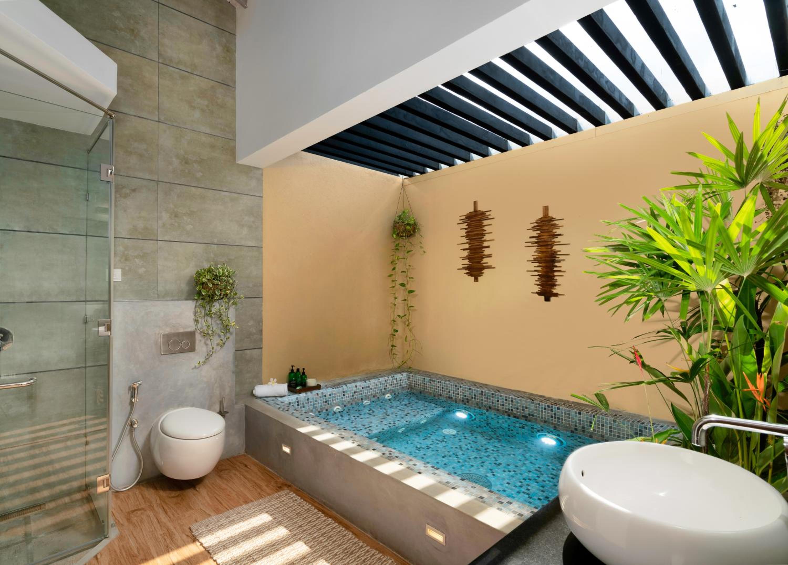 Luxury Villa with Plunge Pool with 10% Discount on Food & Beverage + All Property Services (Excluding Spa) - Photo 8