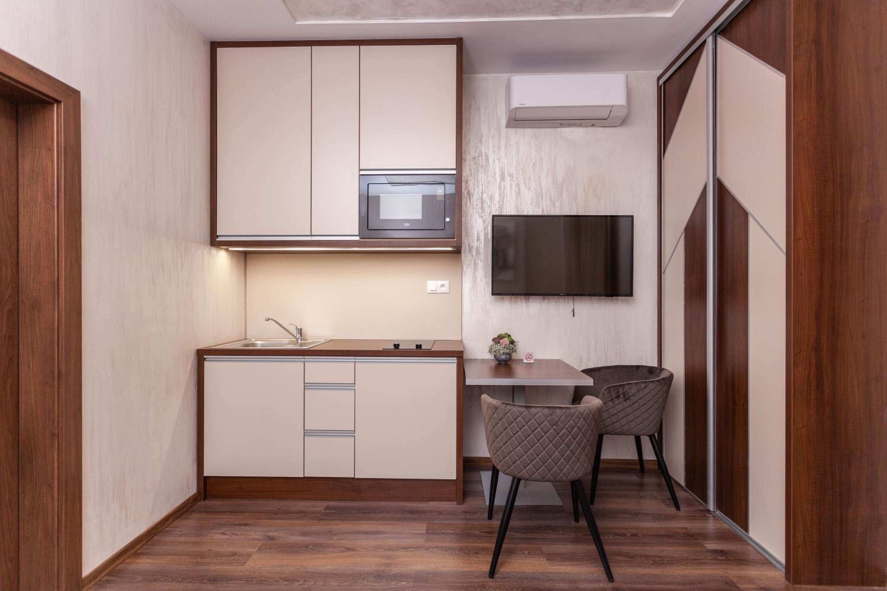Standard Double Room - Photo 4