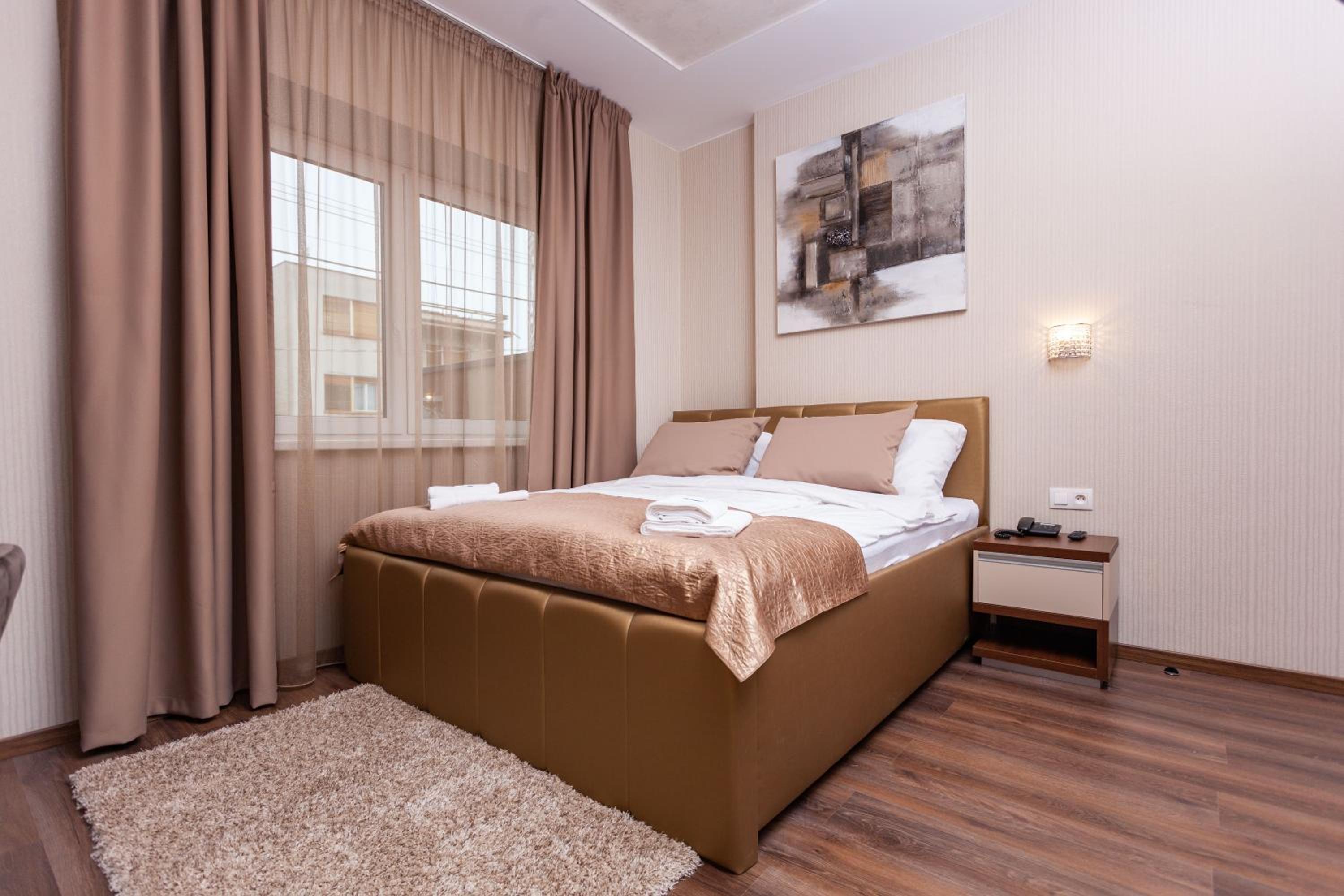 Standard Double Room - Photo 2