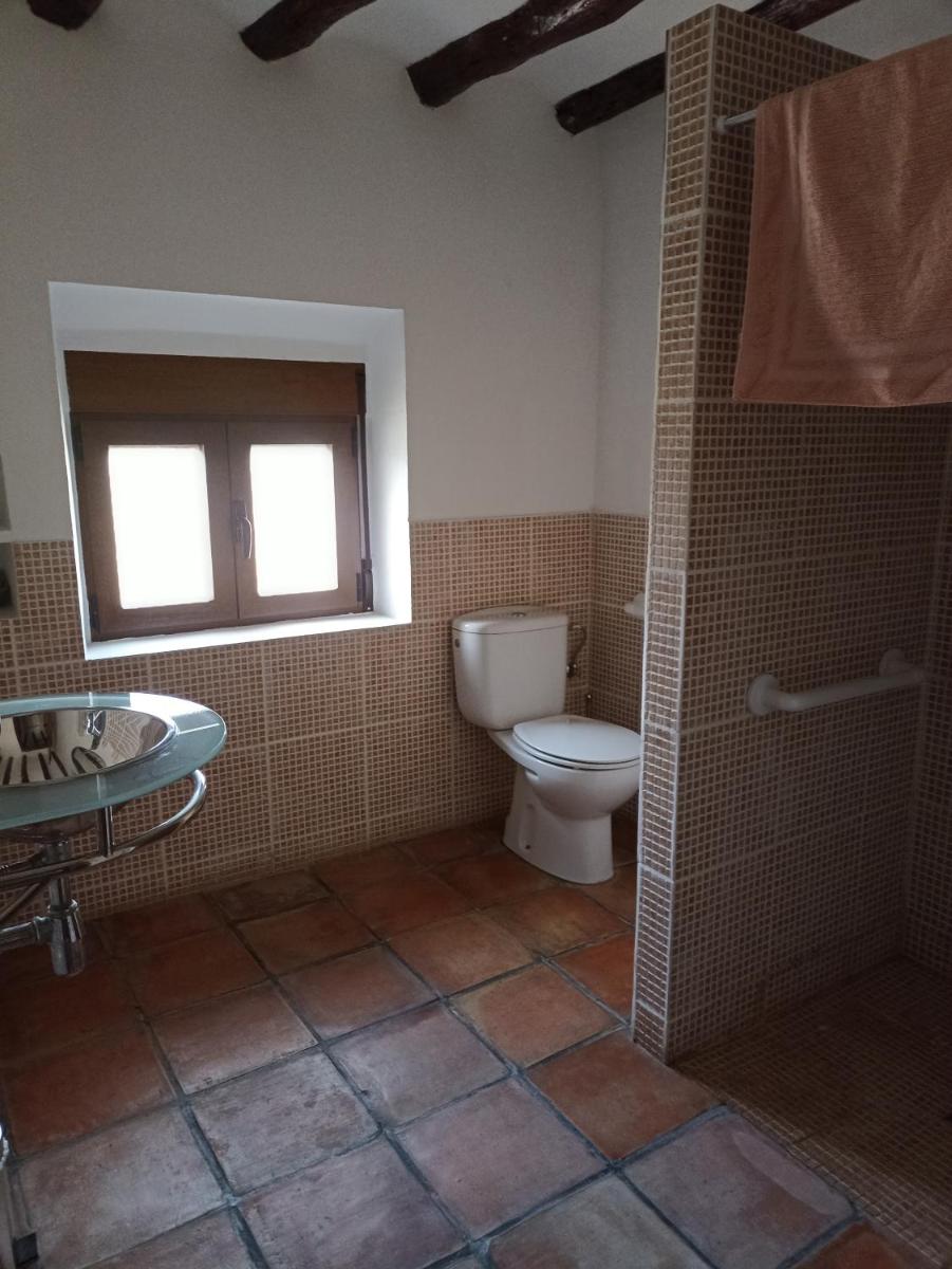 Deluxe Suite - Photo 6