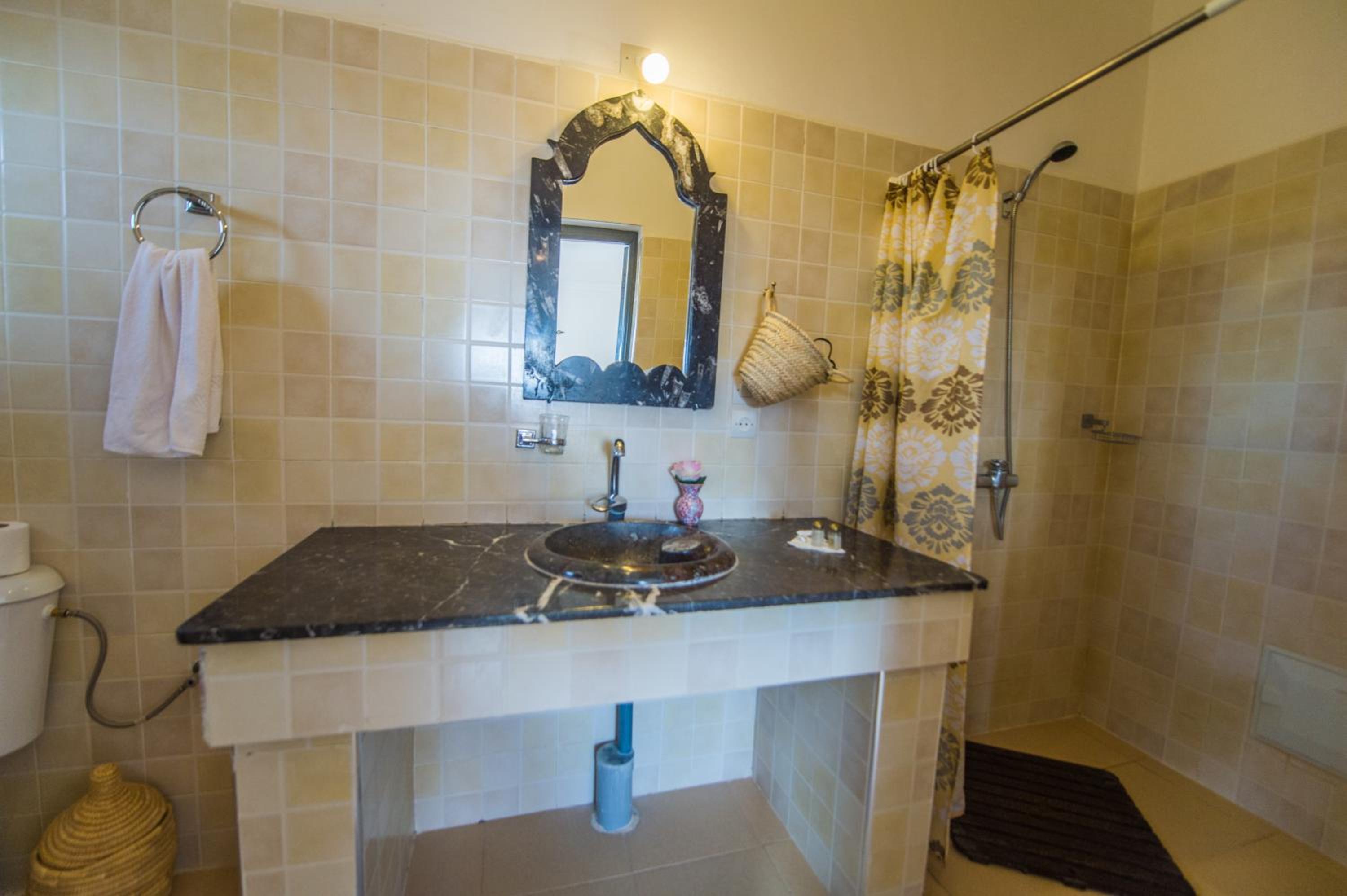 Double or Twin Room - Photo 2