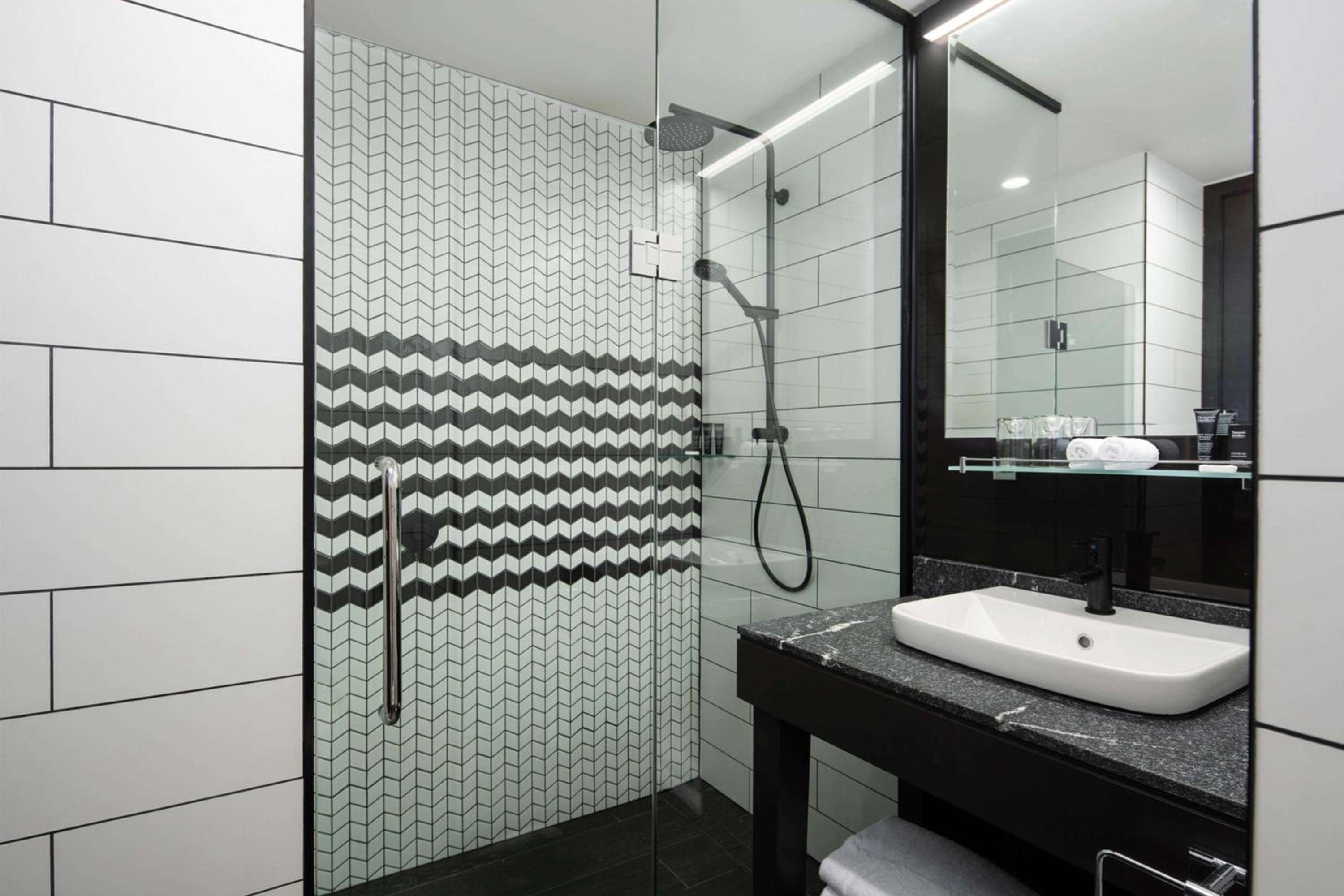 Superior King Room - North  - Photo 4