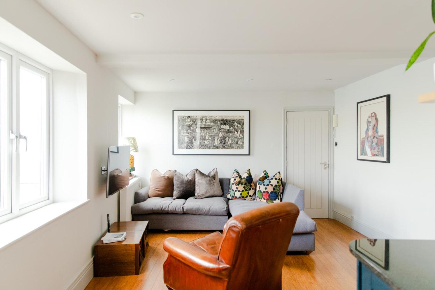 Two-Bedroom Apartment - Photo 6