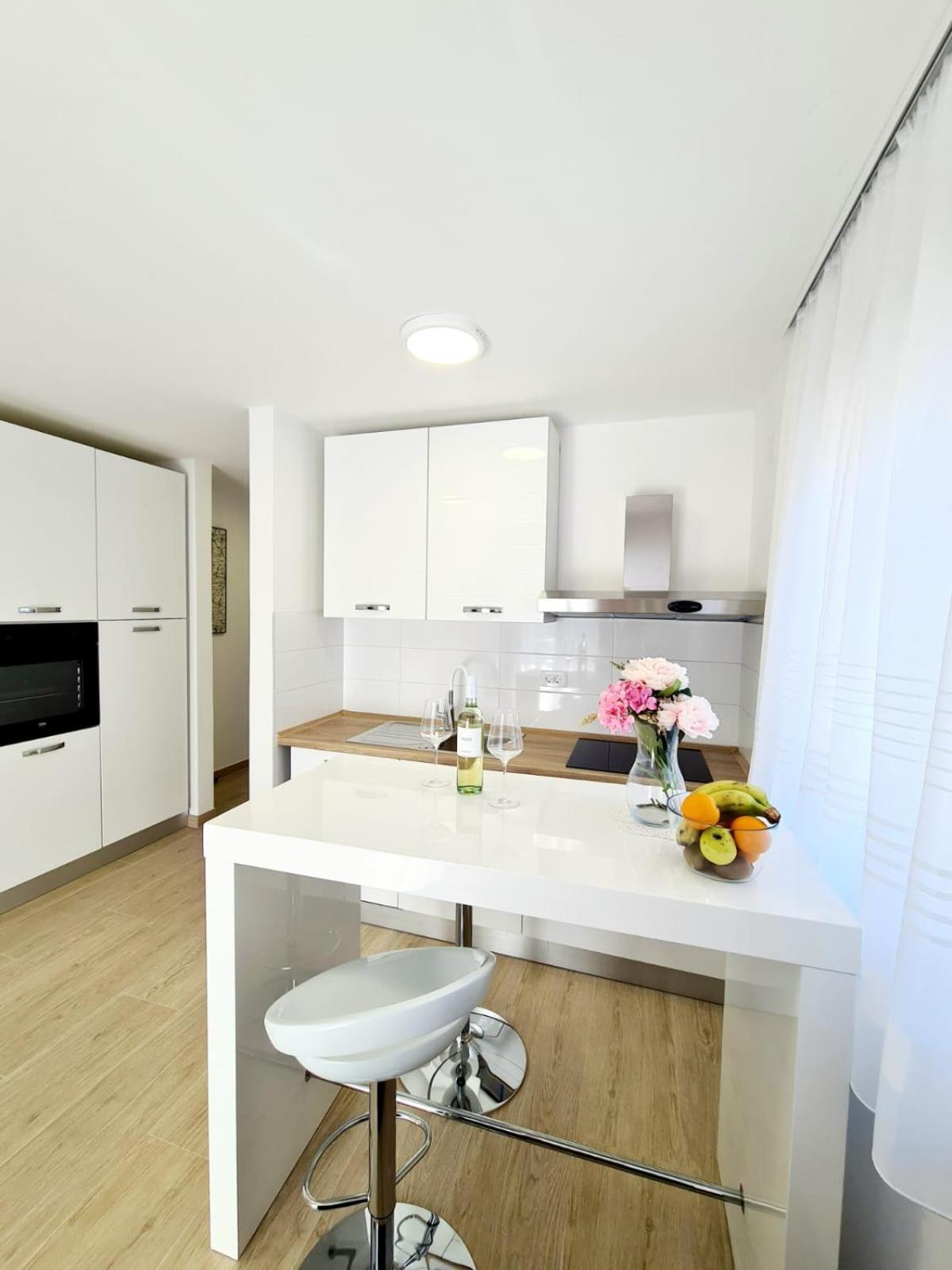 One-Bedroom Apartment - Photo 10