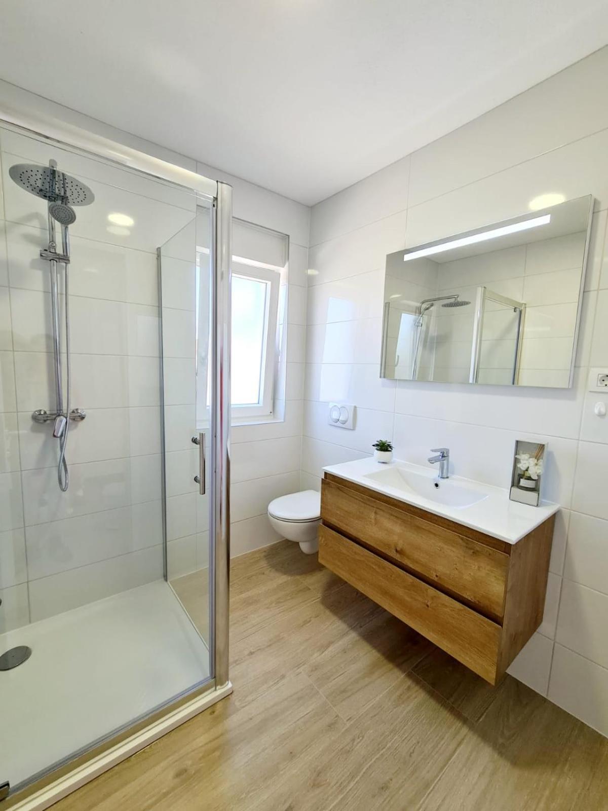One-Bedroom Apartment - Photo 8