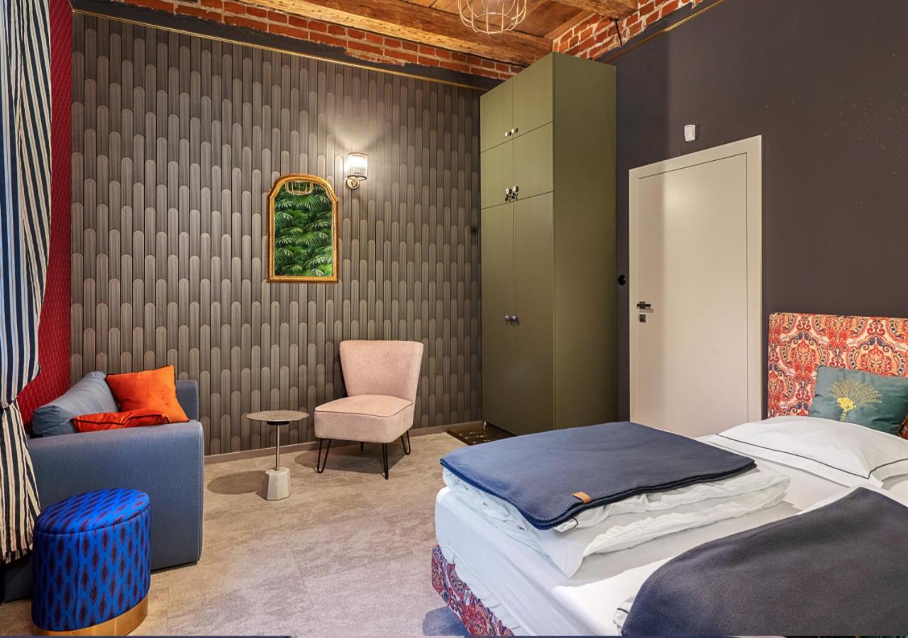 Double Room with Private Bathroom photo 2