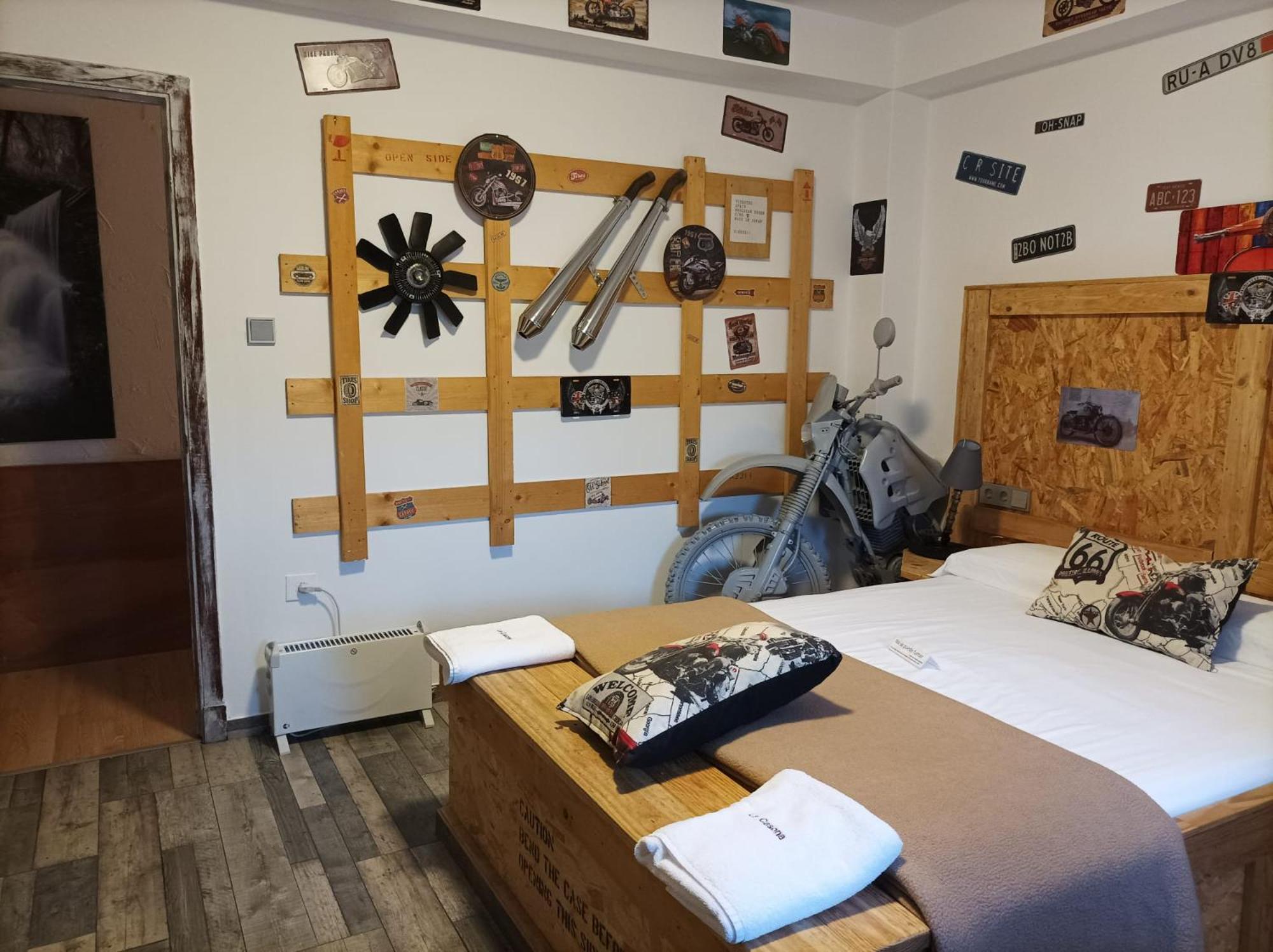 Double Room with Private Bathroom photo 3