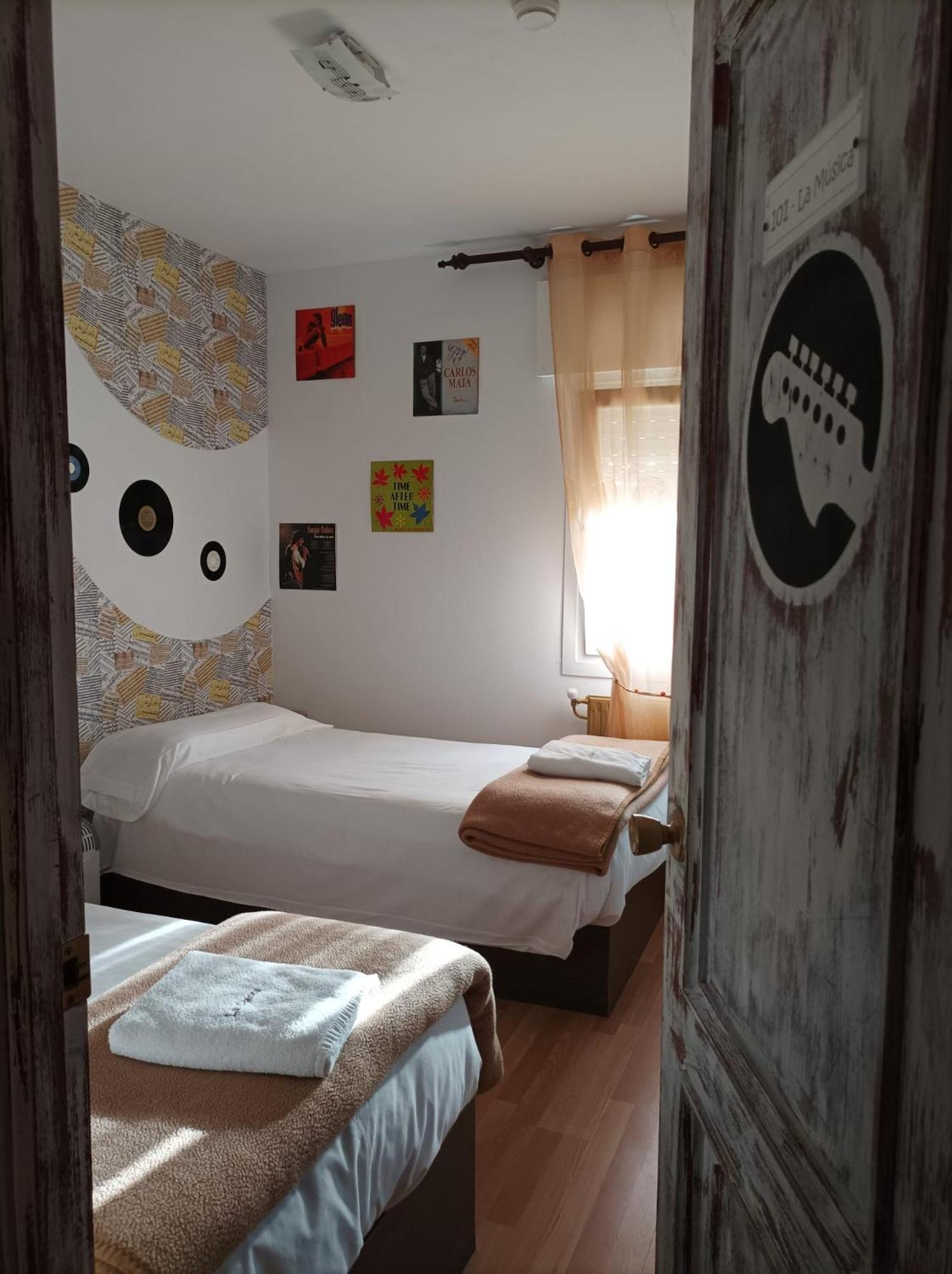 Habitación Doble con Baño Privado