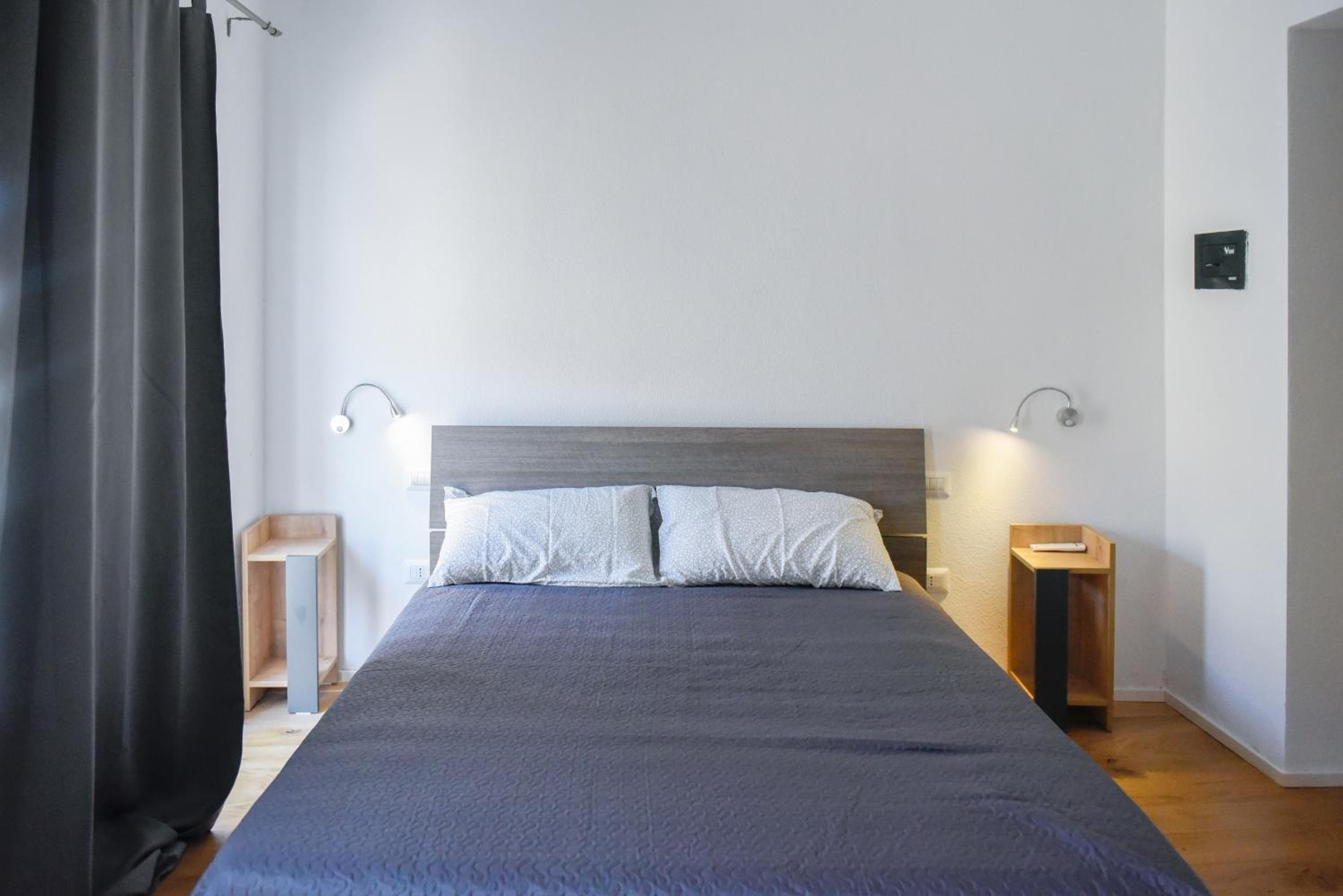 Superior King Room - Photo 9