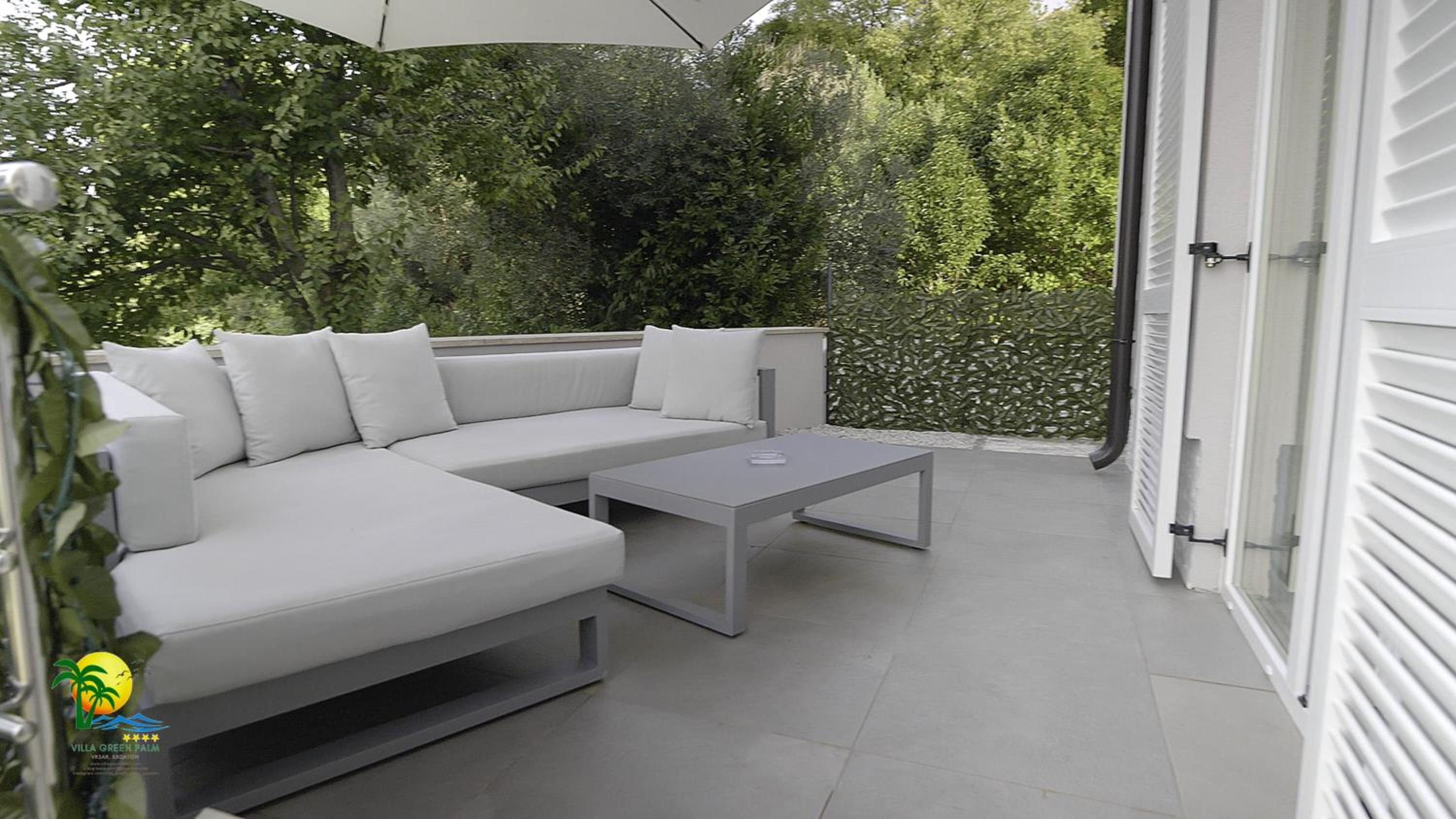 Apartment with Terrace photo 3