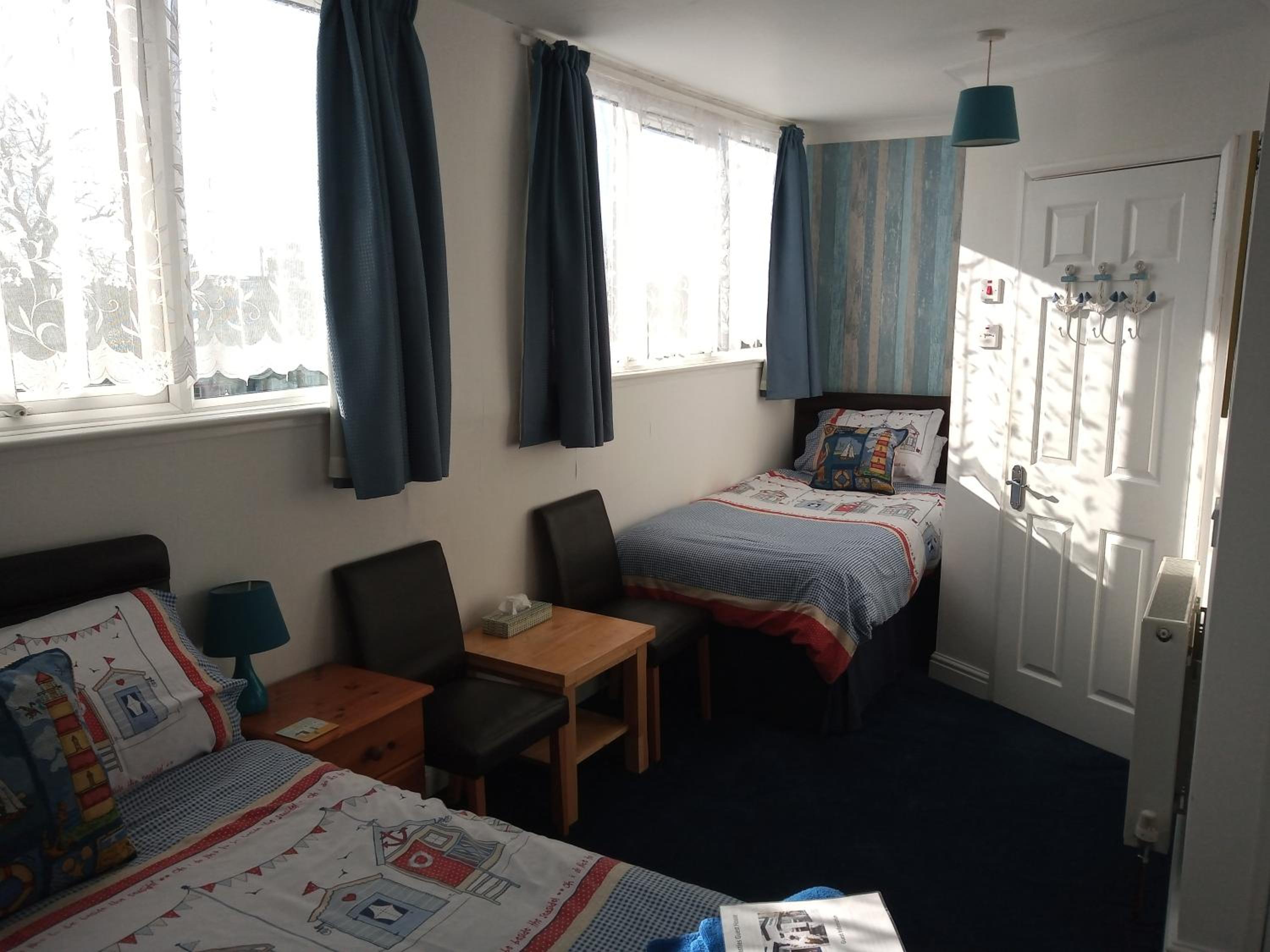 Double or Twin Room photo 3