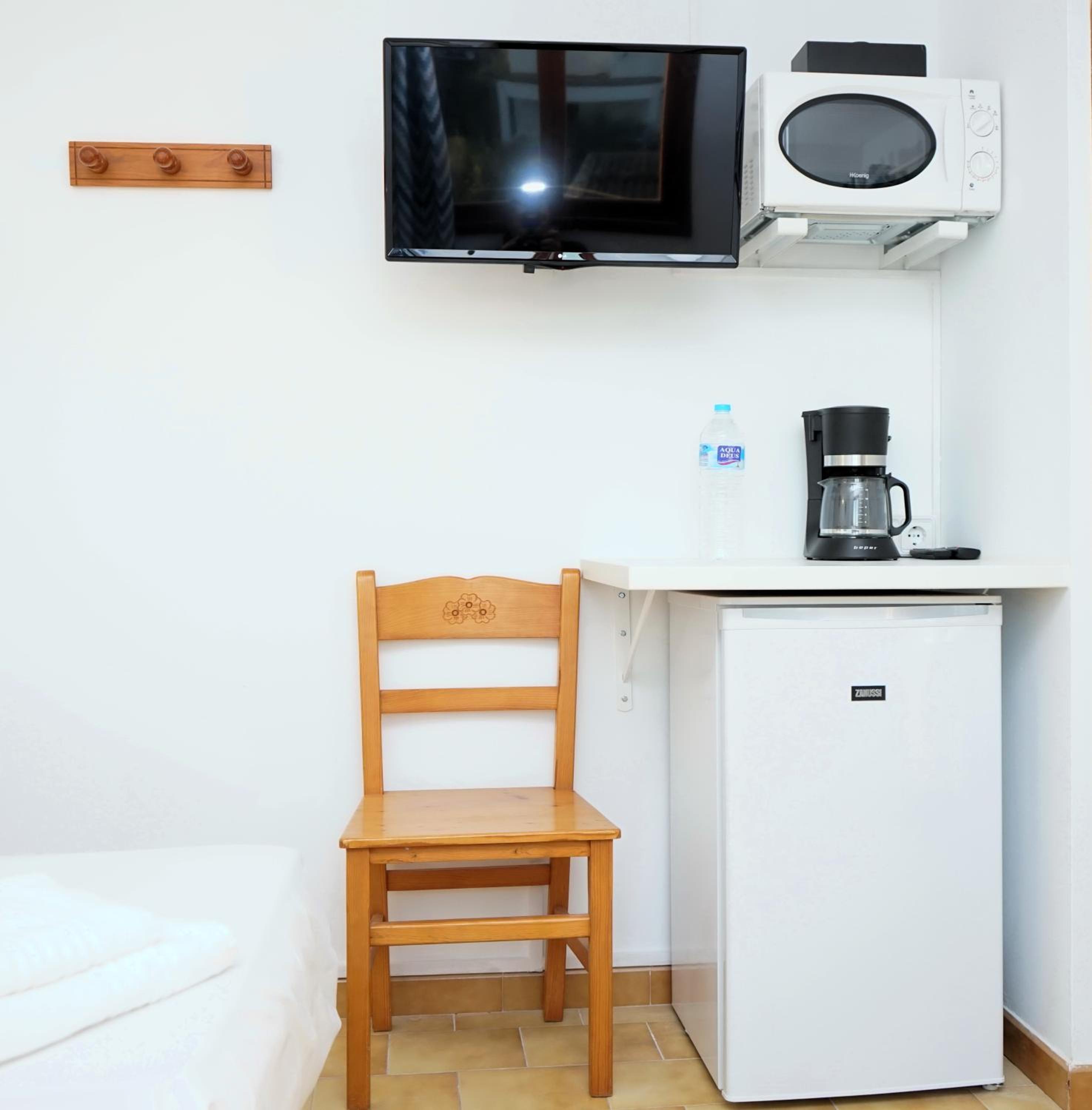 Economy Studio without Kitchen
