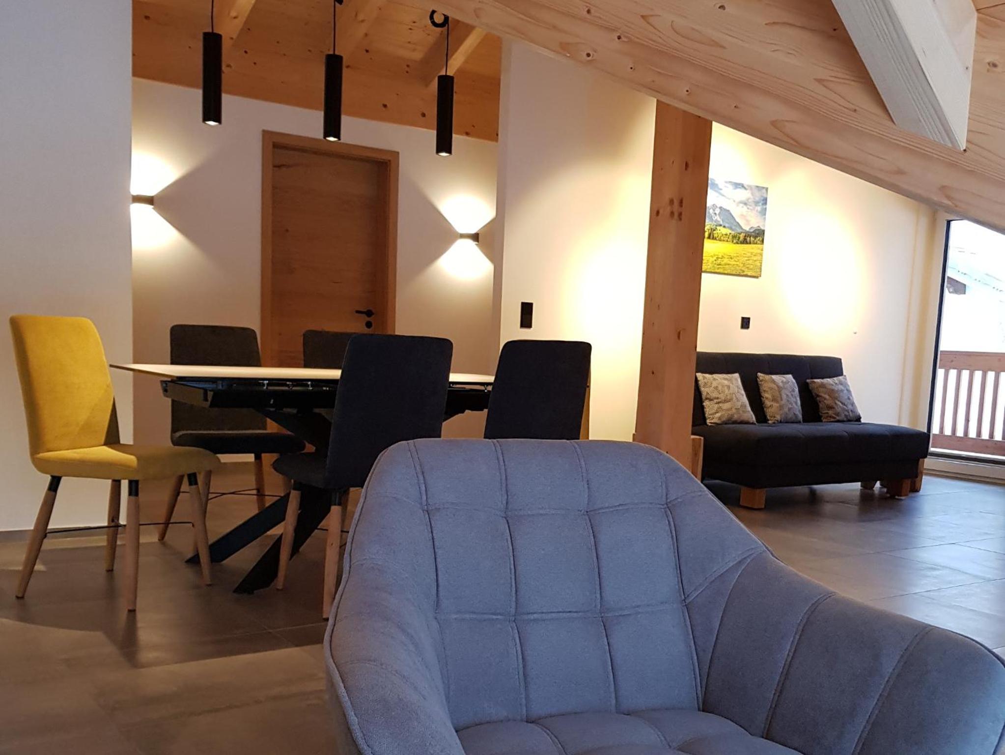 Apartment with Mountain View photo 1