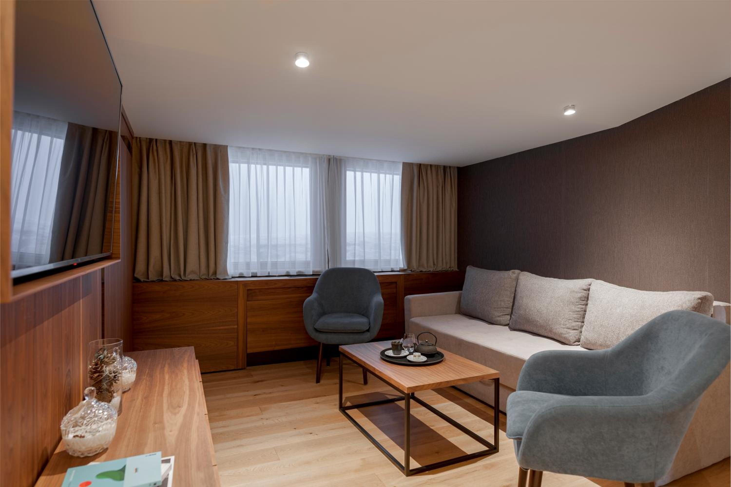 Executive Suite photo 1