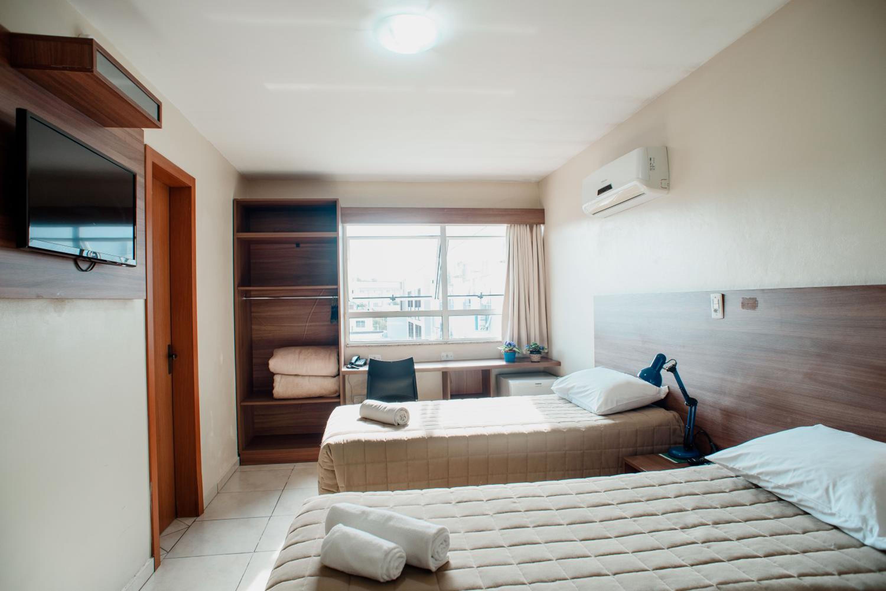 Twin Room - Photo 1