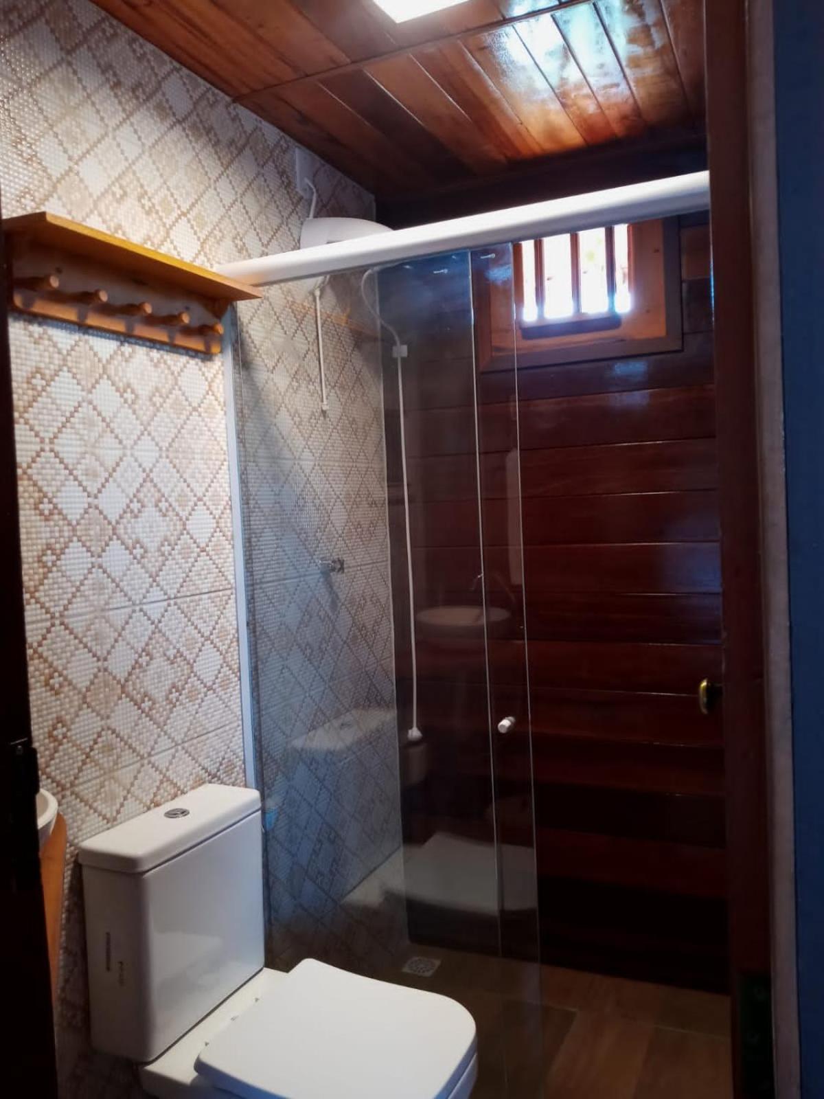 Deluxe King Room - Photo 4
