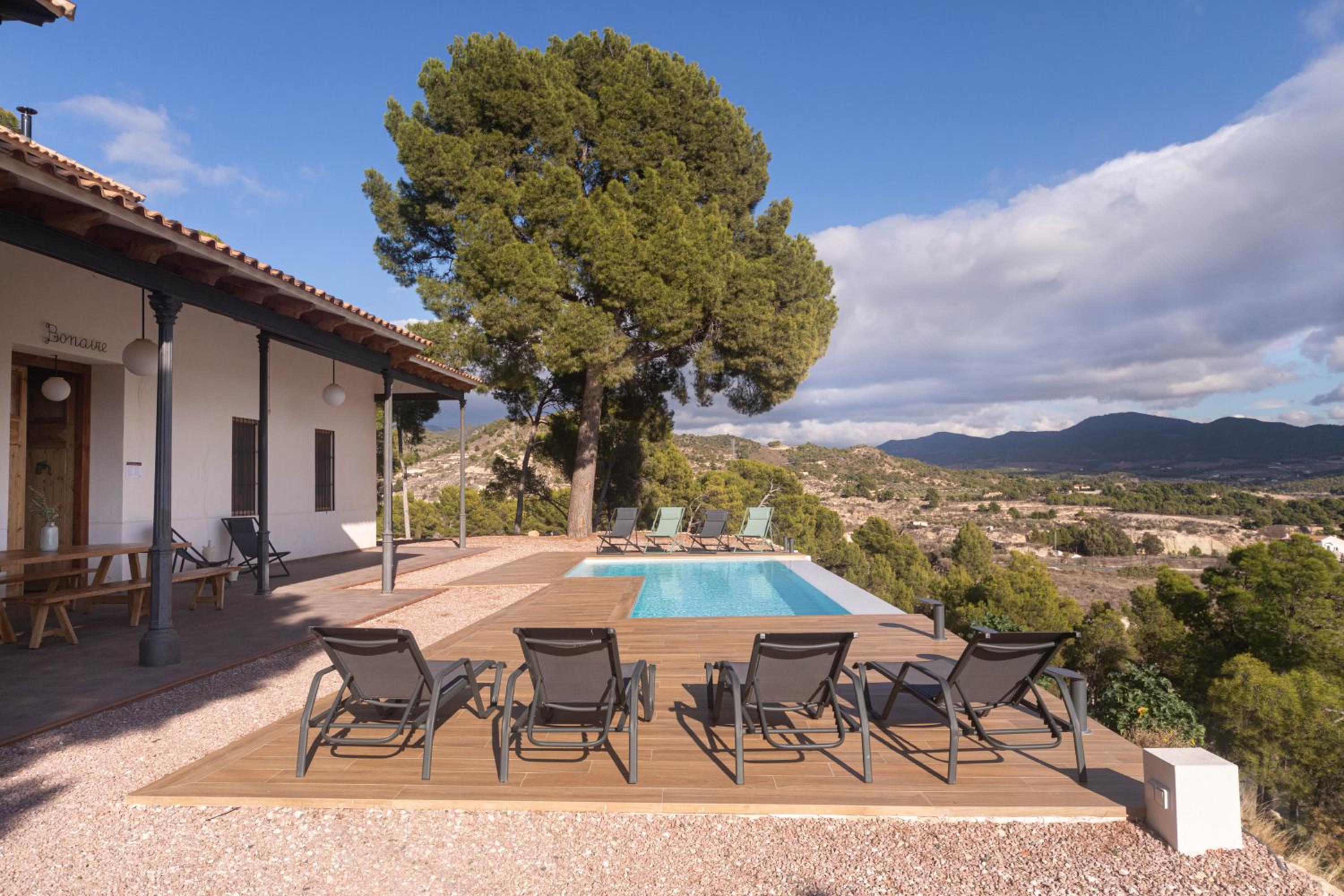 Deluxe Villa photo 2