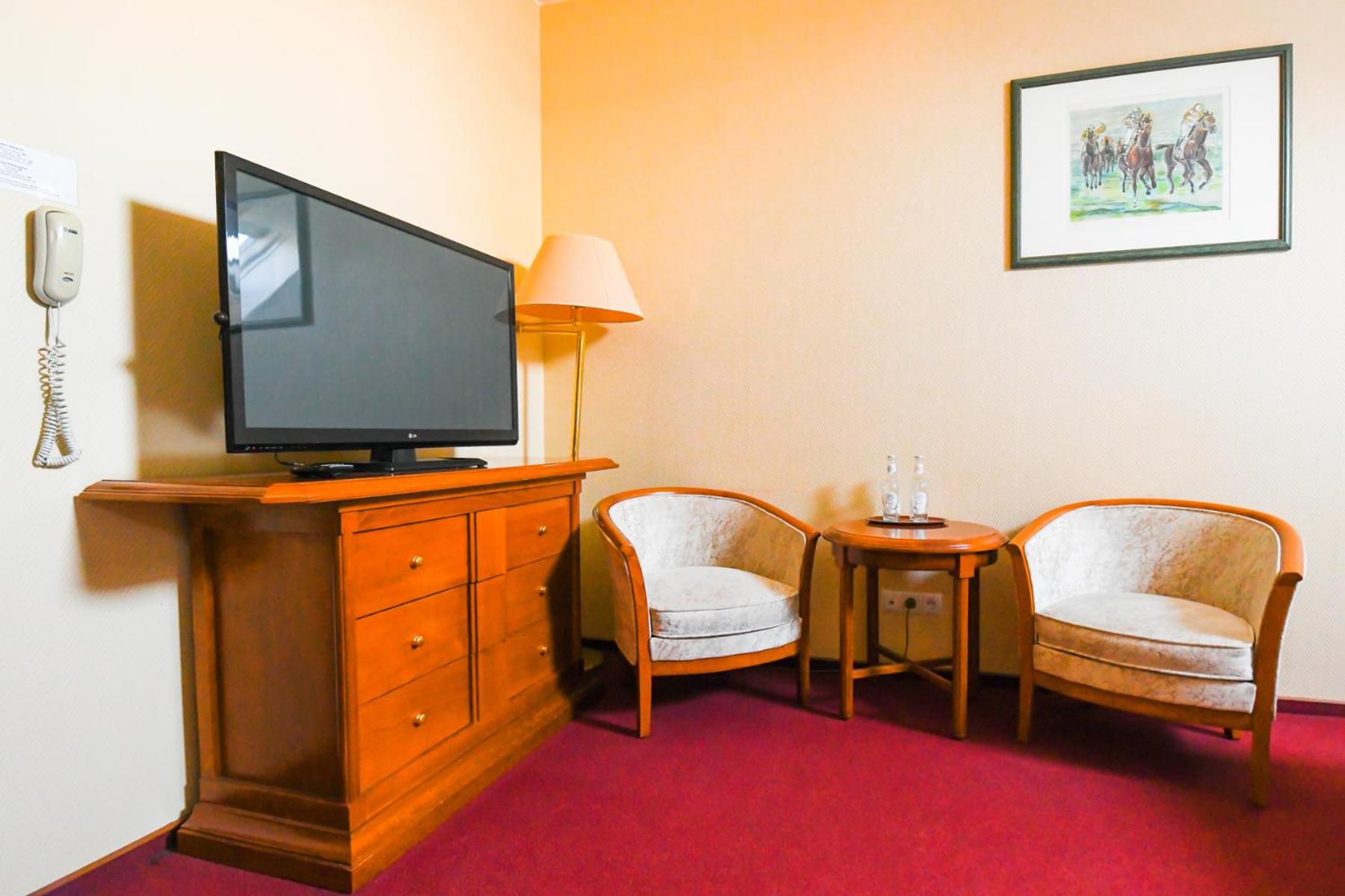 Twin Room - Photo 5