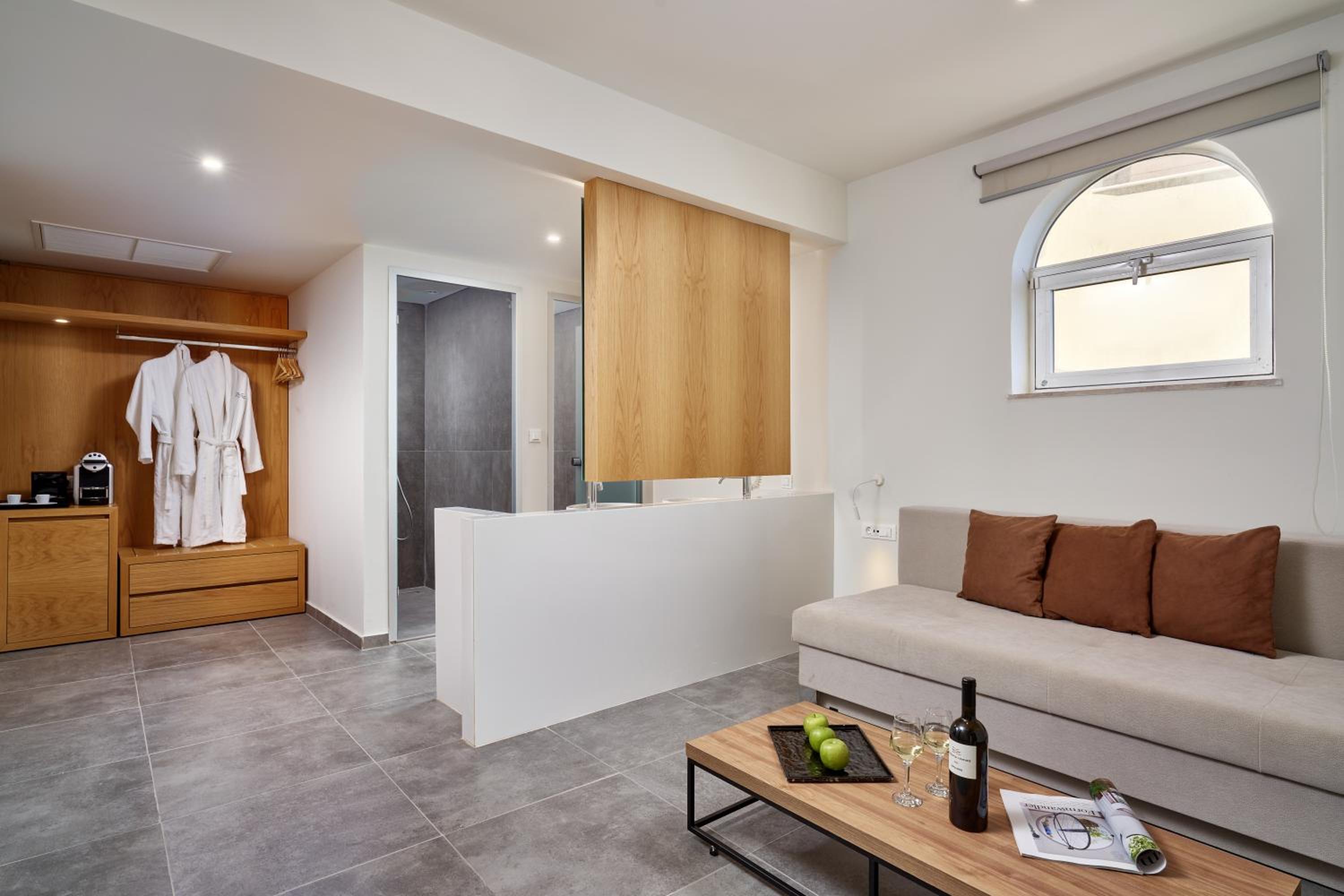 Deluxe Junior Suite with Sea View - Photo 1