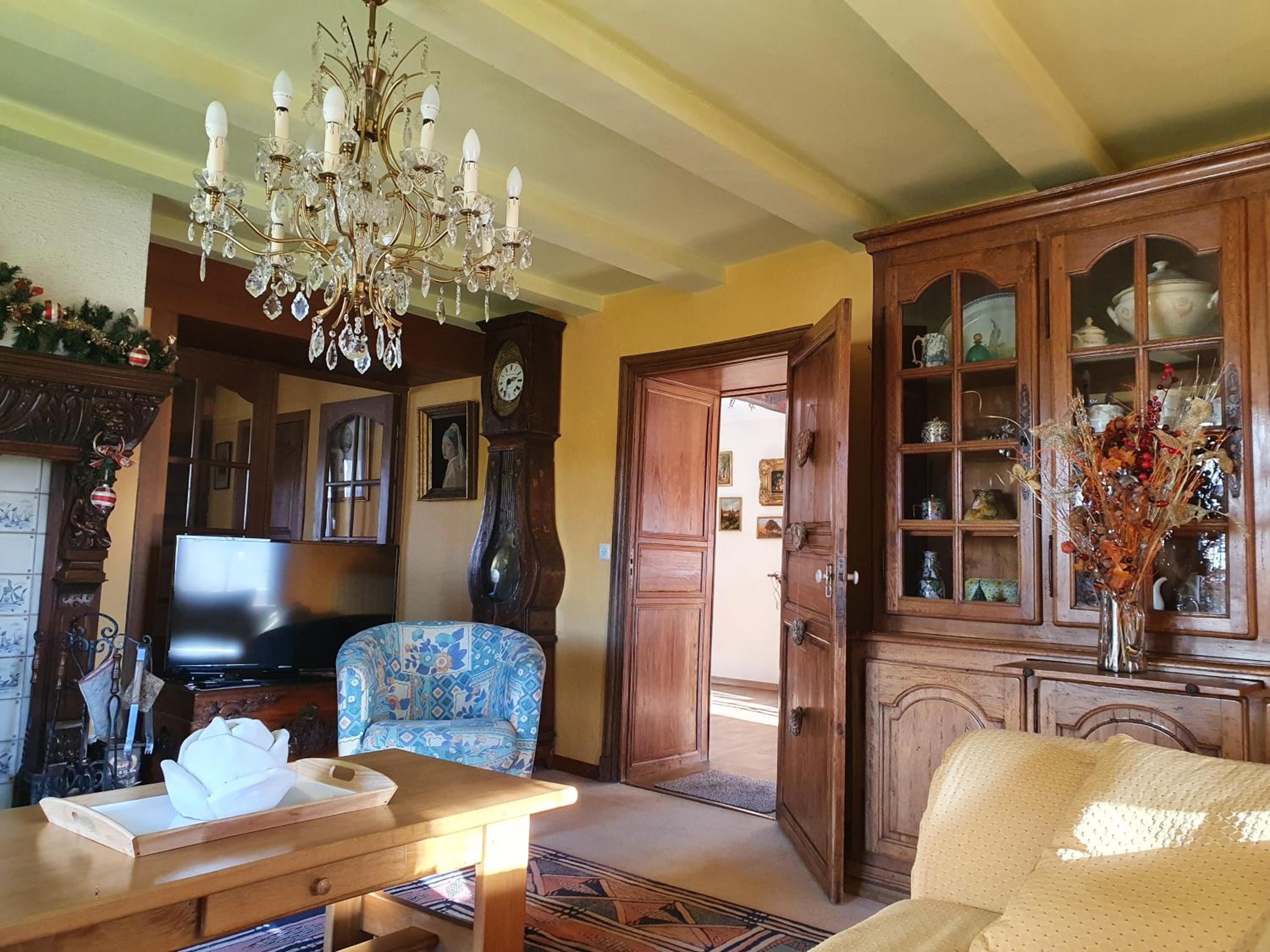 Four-Bedroom House photo 1