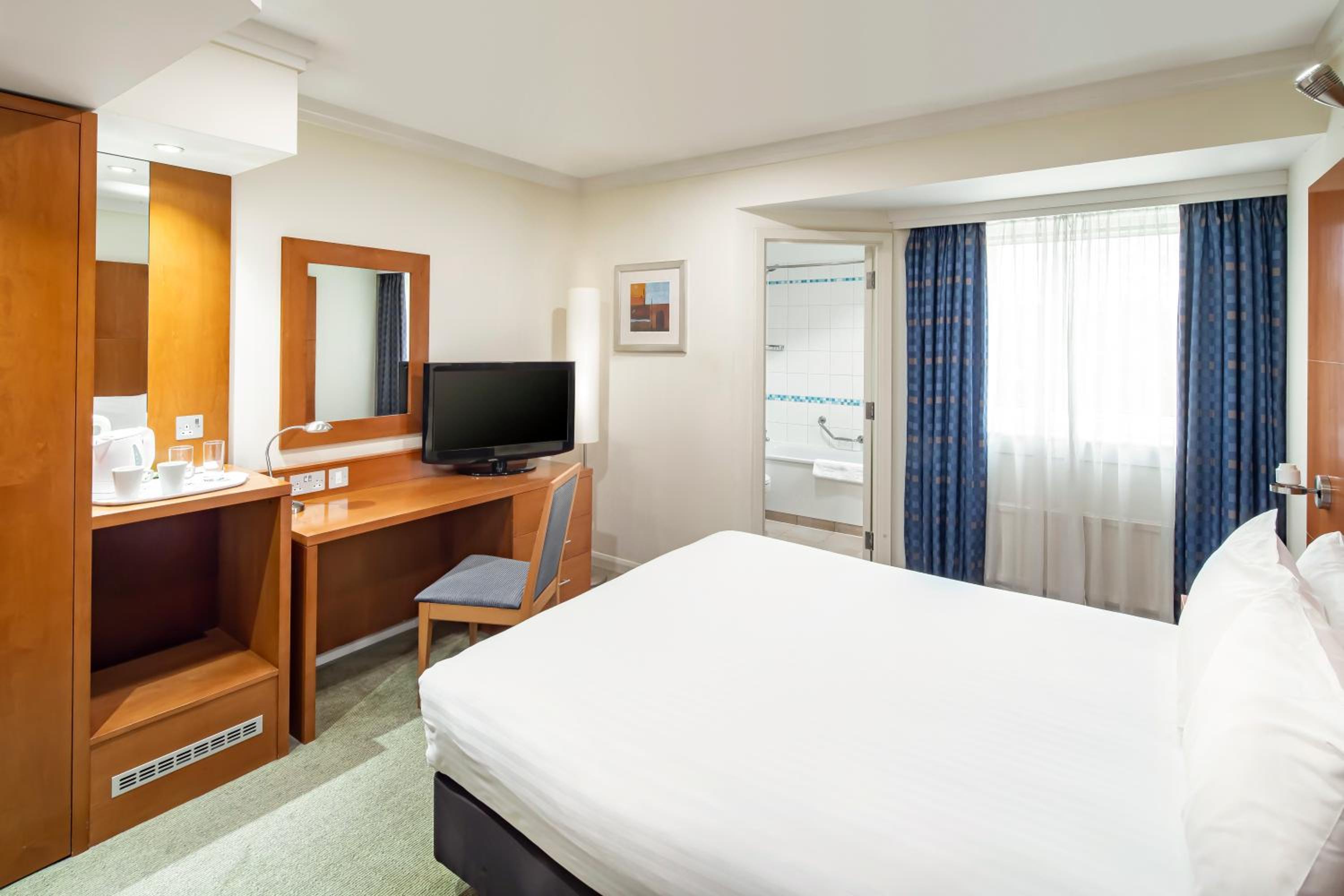 Standard Queen Room - Photo 3