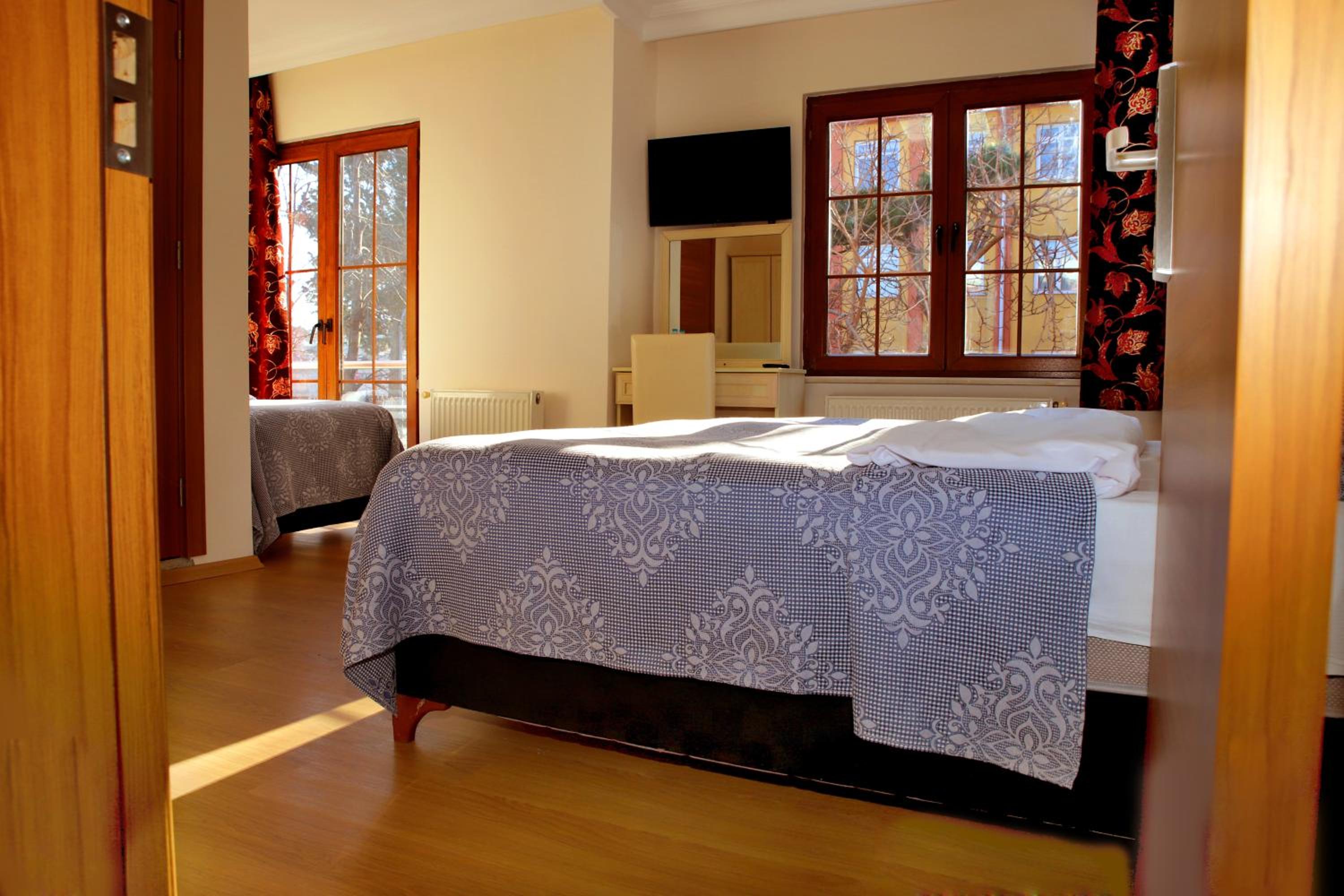 Triple Room - Photo 2