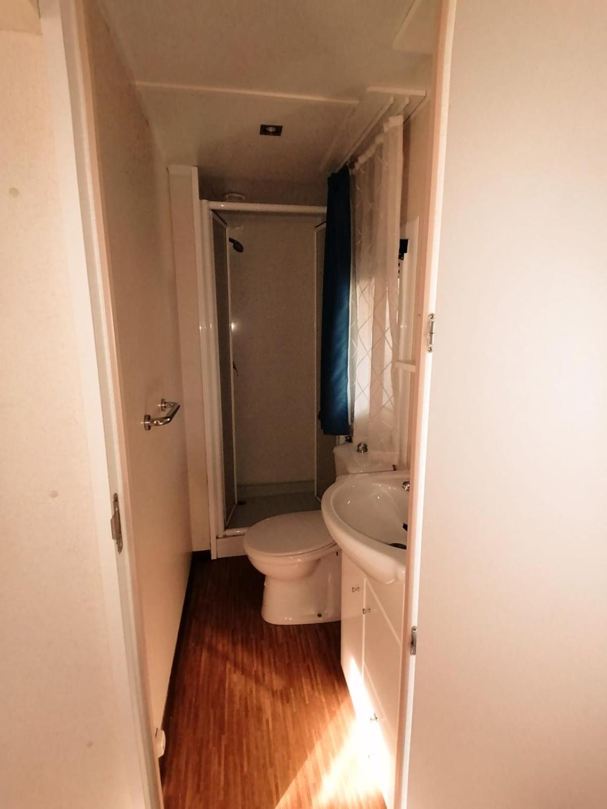 Mobile Home photo 2